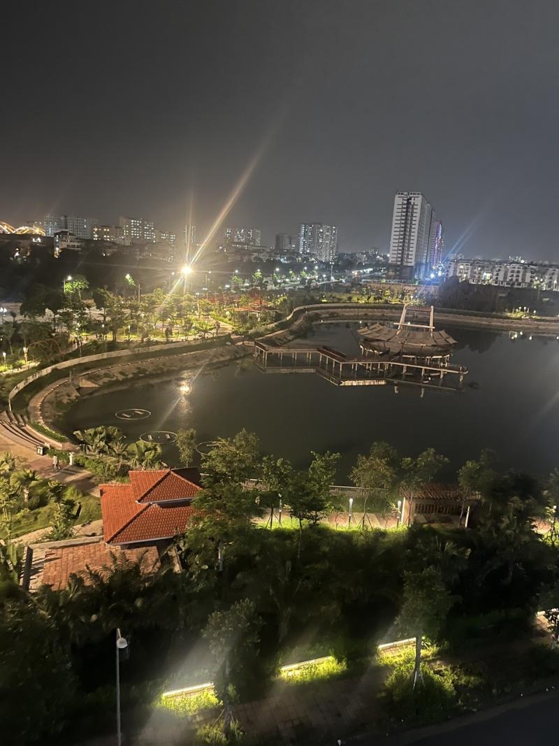 Bán tòa nhà dịch vụ 9 tầng mặt phố khu vực Ngọc Thụy, dòng tiền ổn định