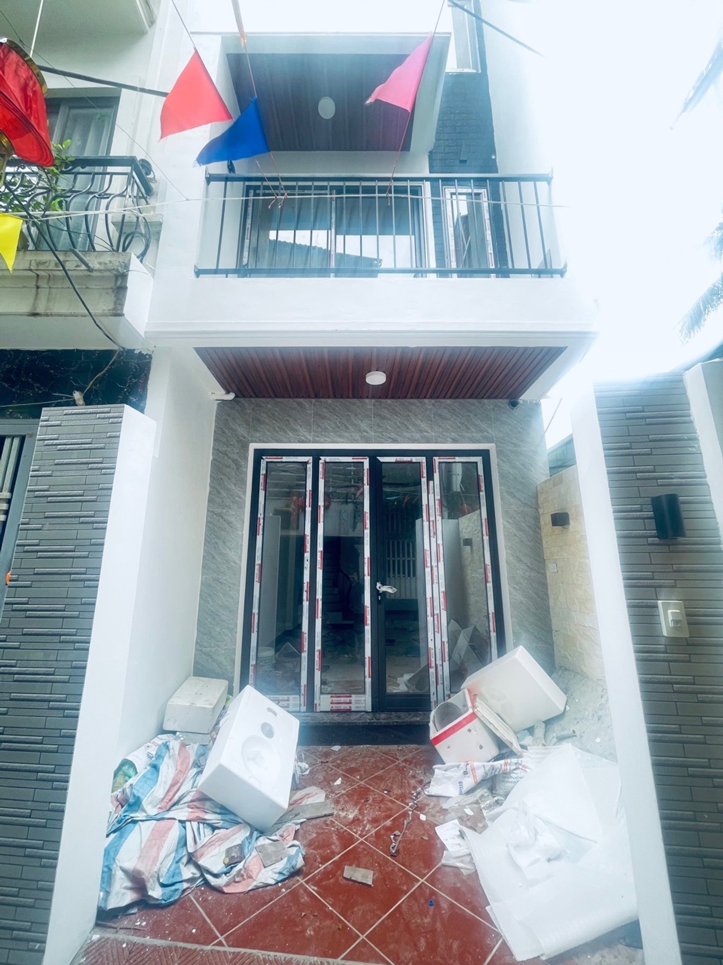 Cơ Hội Sở Hữu Nhà 5 Tầng Mới Tinh Tại Phương Canh Hiếm Có