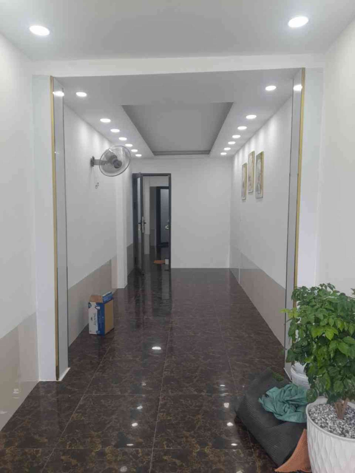 Nhà mặt phố Quang Trung, 42m2, 2 tầng, kinh doanh tốt. giá 5.65 tỷ