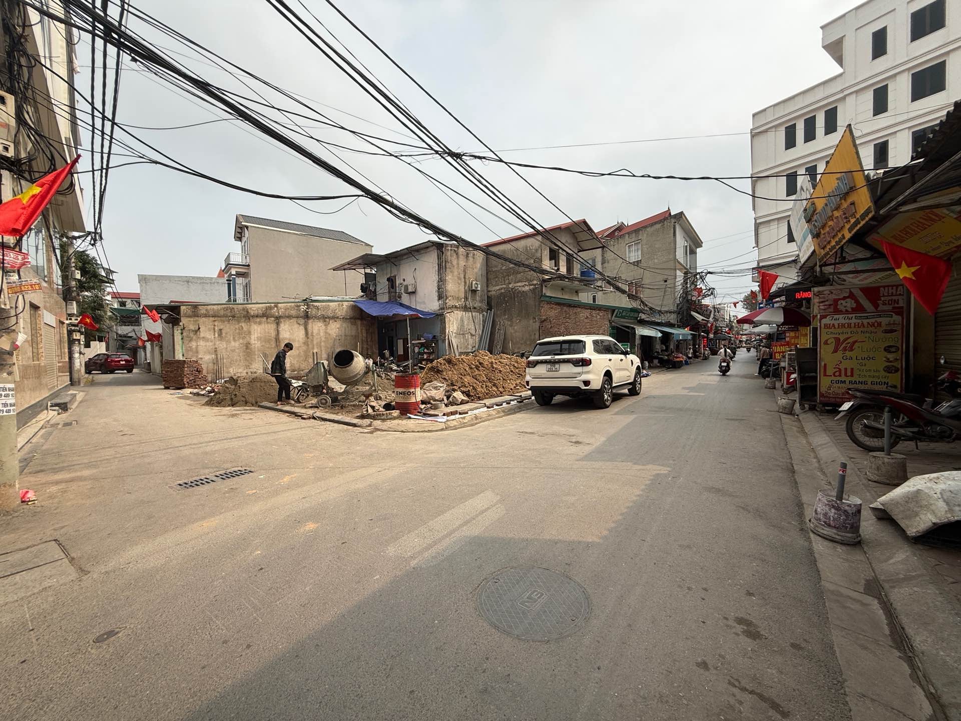 🌺 SẴN NHÀ CẤP 4 - KINH DOANH TẠO DÒNG TIỀN- NGÕ Ô TÔ
HẬU DƯỠNG- KIM CHUNG 60M - KINH DOANH ĐỈNH