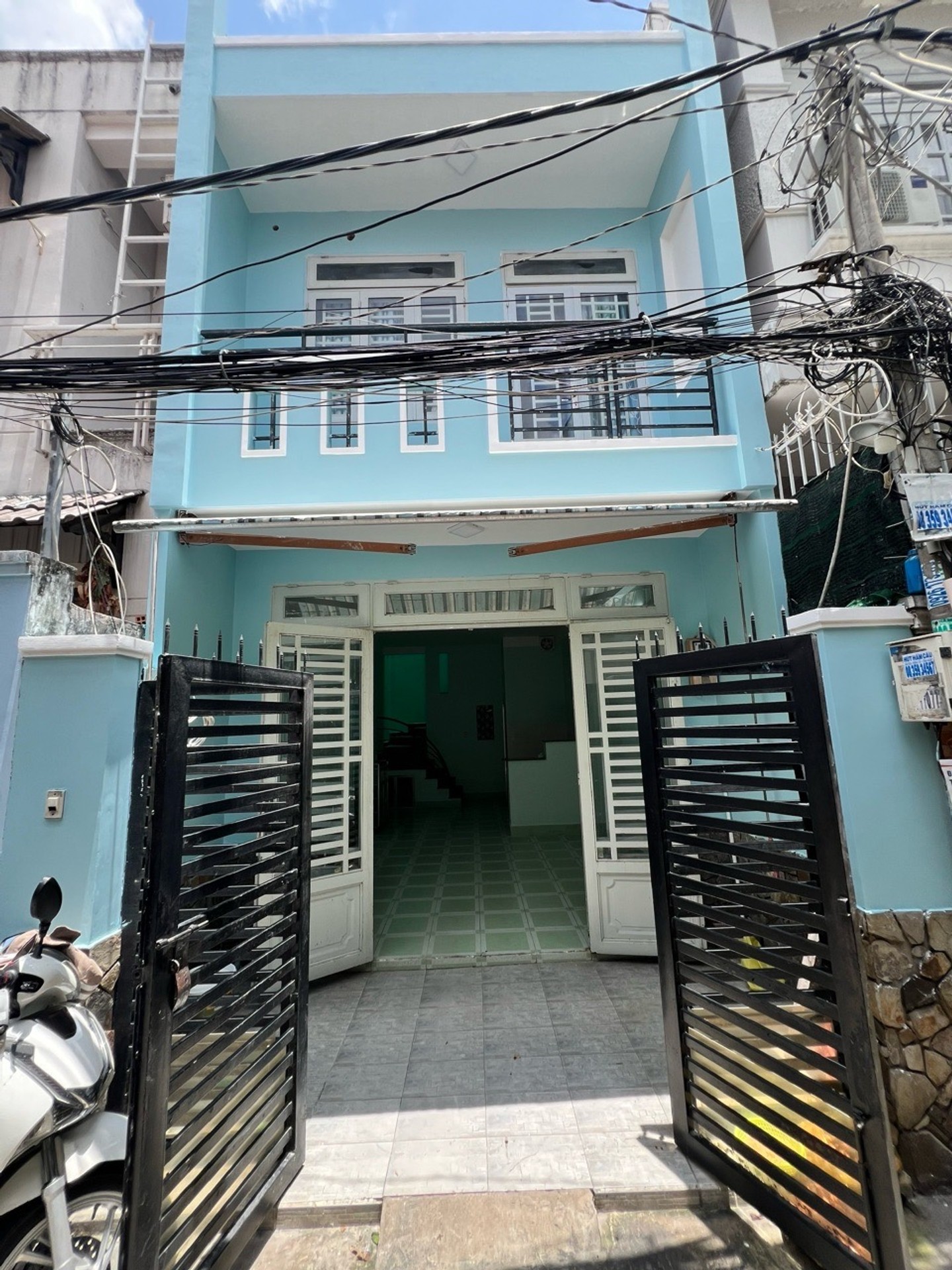 NHÀ KẾ HIMLAM QUẬN 7, 40M2, 2 tầng ngang 4m, hẻm 3m, 15m ra xe hơi, sát Trung Sơn và Q4 hơn 4 tỷ