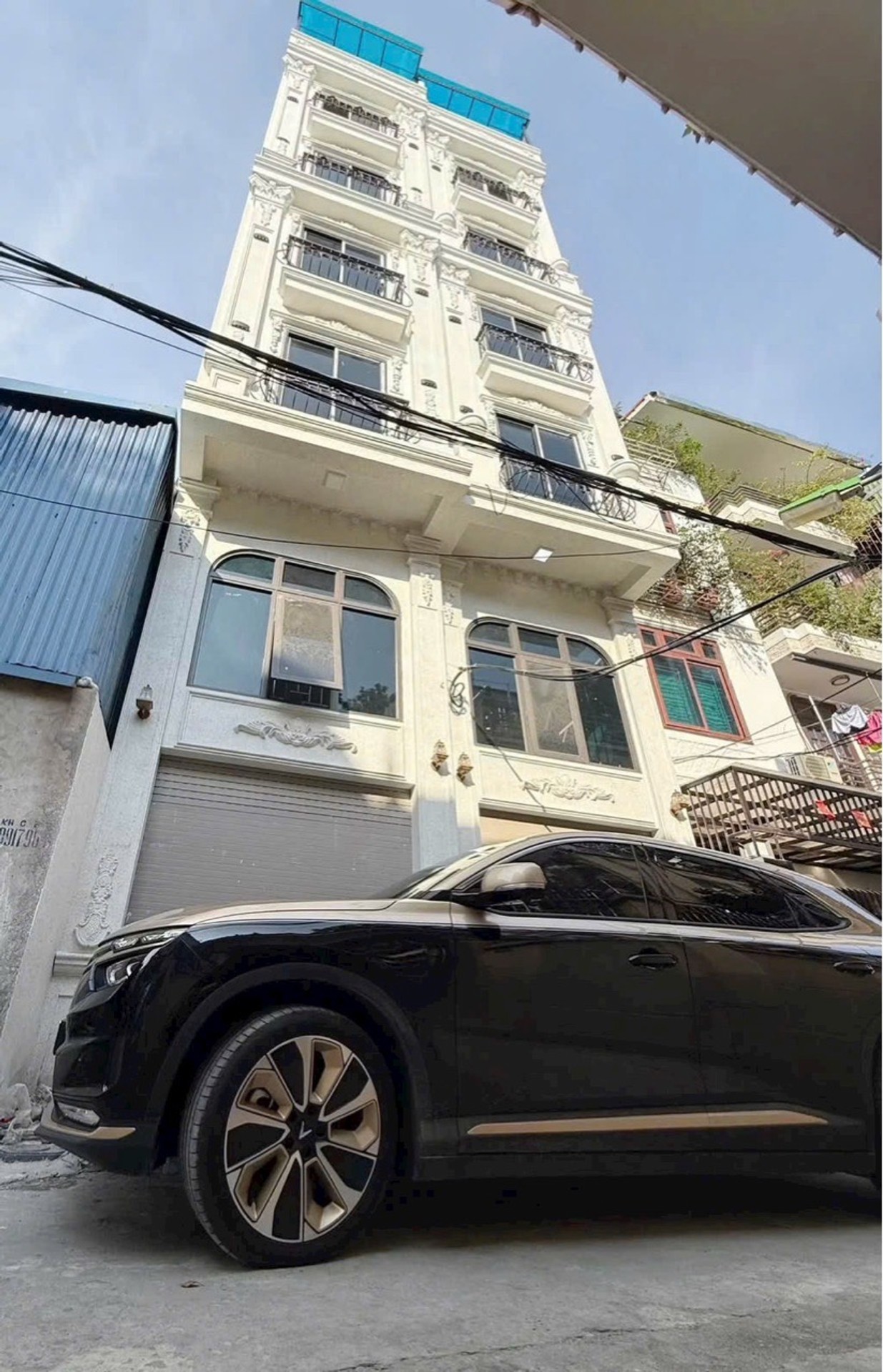 Nhà 7 tầng thang máy gần phố Thạch Bàn, ô tô vào nhà