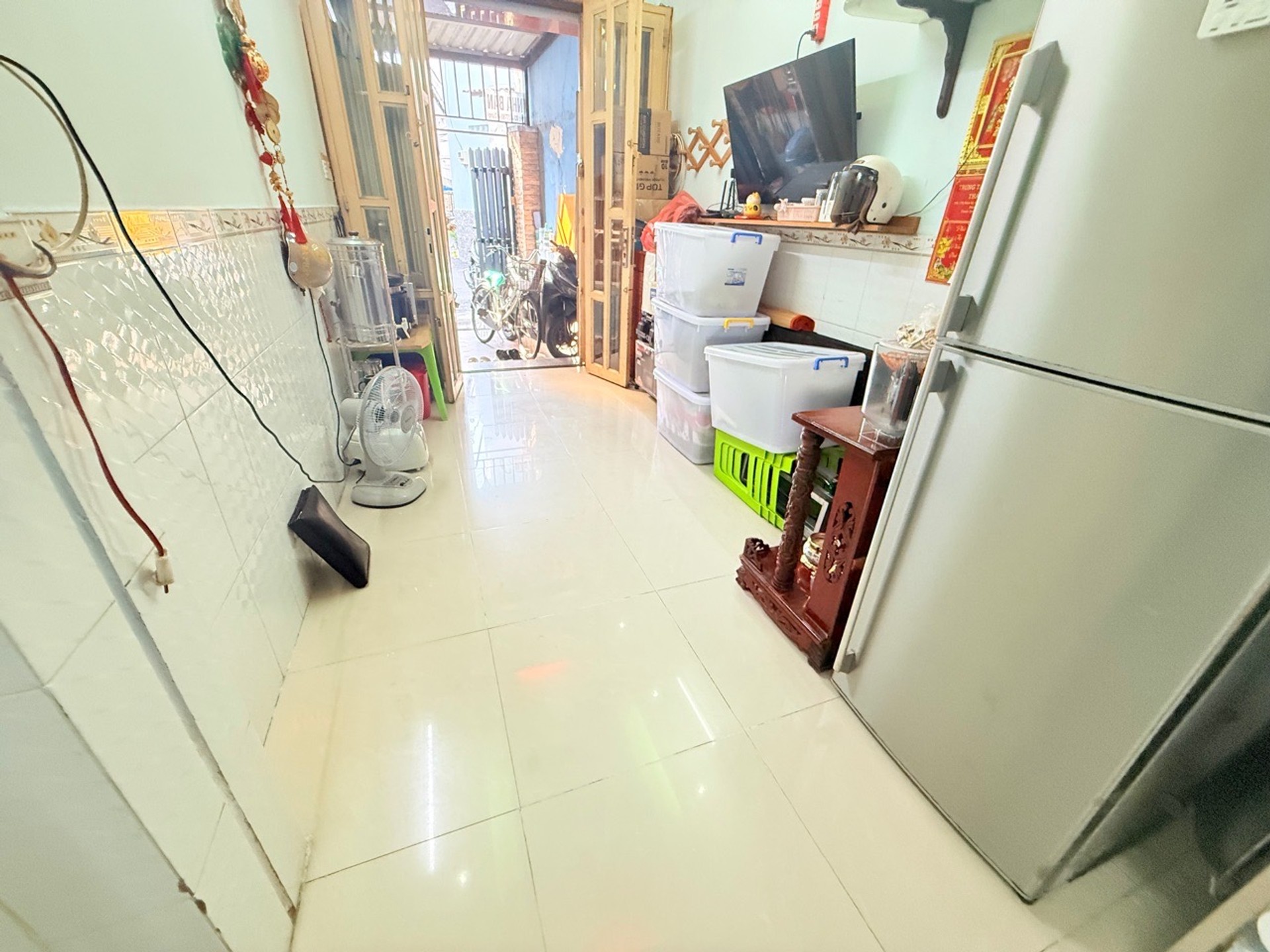Nhà phố 3 tầng xinh xắn trung tâm Quận 6 cũ