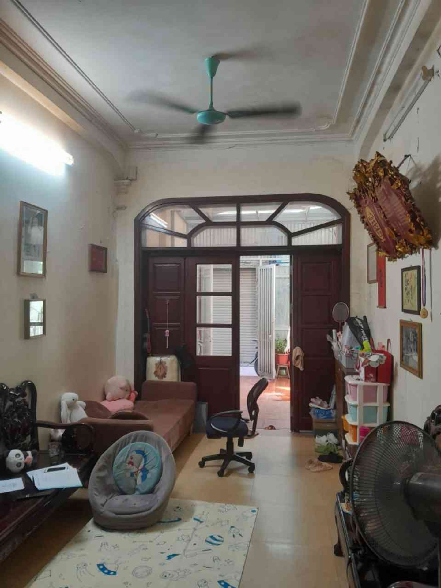 Bán gấp nhà phố Đội Nhân 61m2, 4 tầng, khu phân lô, 10m ra ô tô, khu dân trí cao, nhiều tiện ích