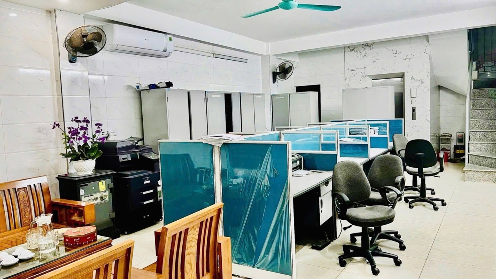 Bán biệt thự liền kề Tây Nam Linh Đàm, 6 tầng thang máy, kinh doanh tốt