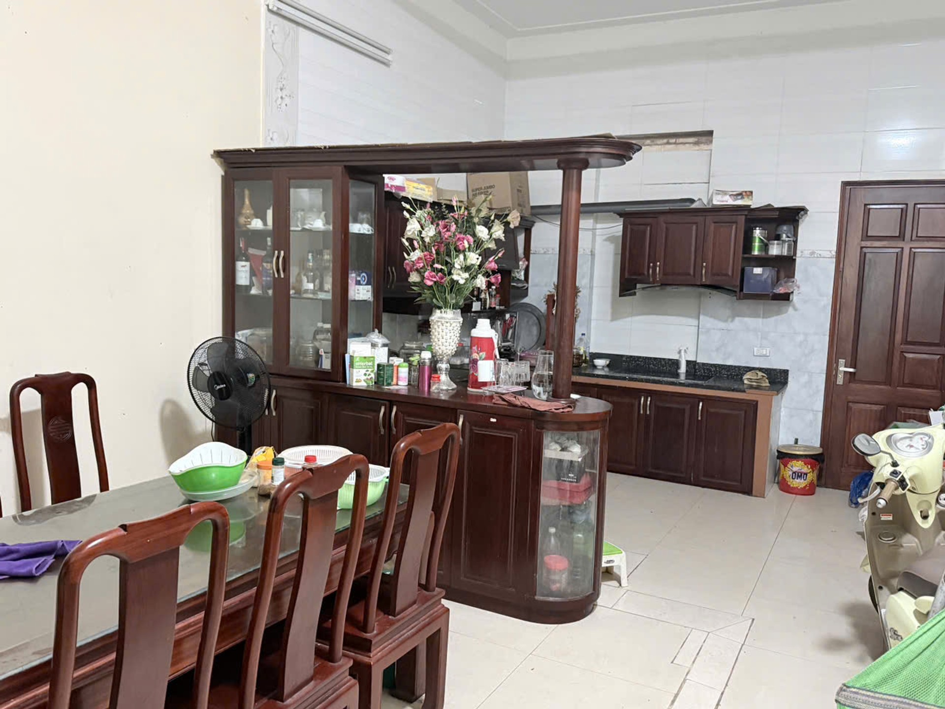 Nhà mặt phố 3 tầng trung tâm TP Bắc Ninh, diện tích 85m², ô tô tránh, vỉa hè rộng