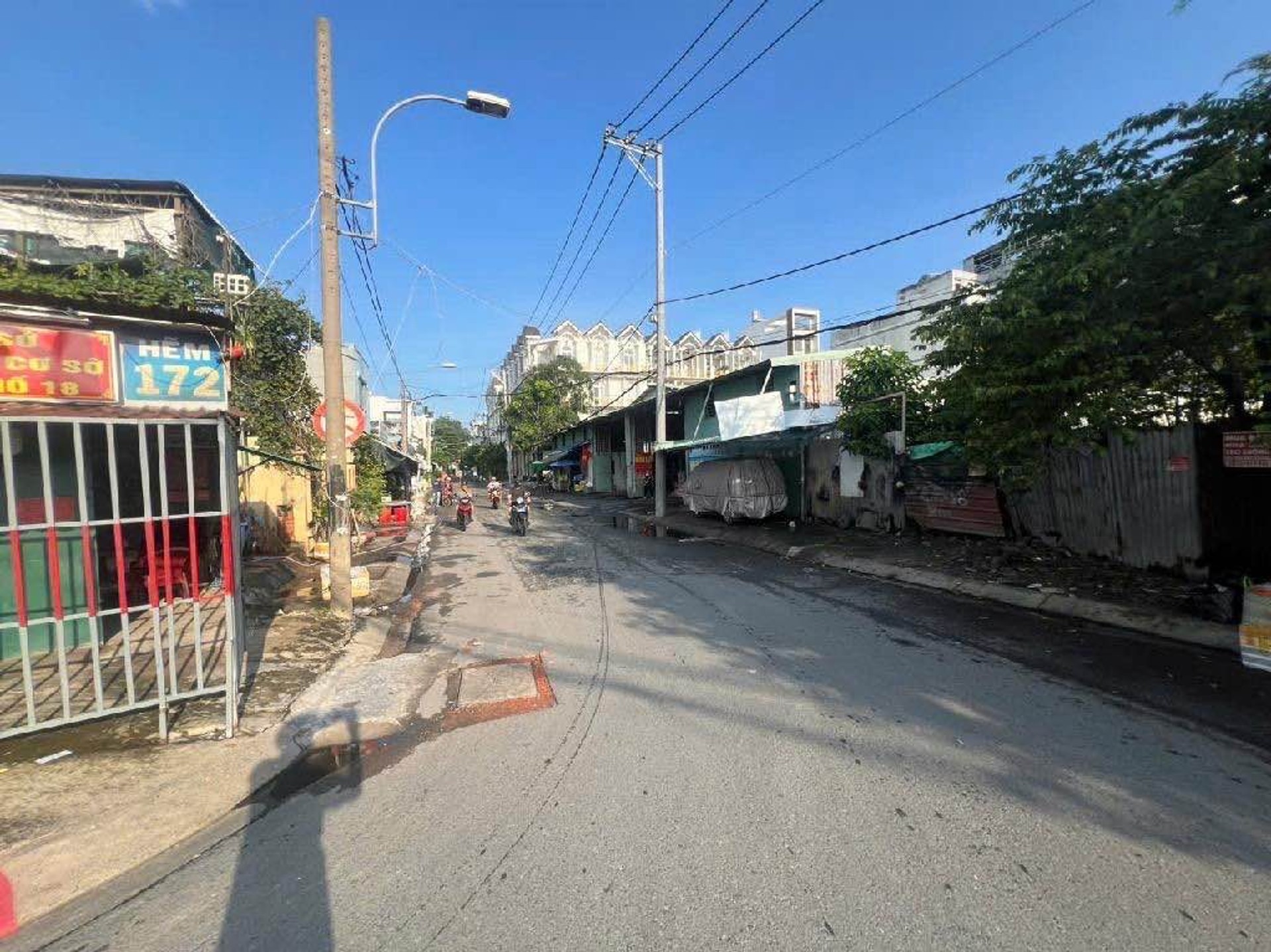 Bán nhà Võ Văn Kiệt đường xe tải thông phường Bình Phú, Quận 8, diện tích 94.4m2