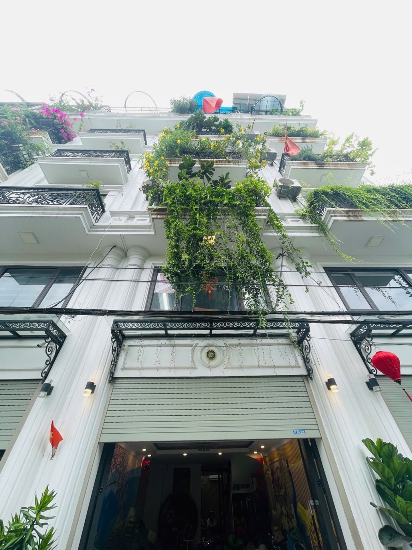 Bán nhà riêng 6 tầng có gara ô tô, thang máy tại phường Thạch Bàn, Long Biên