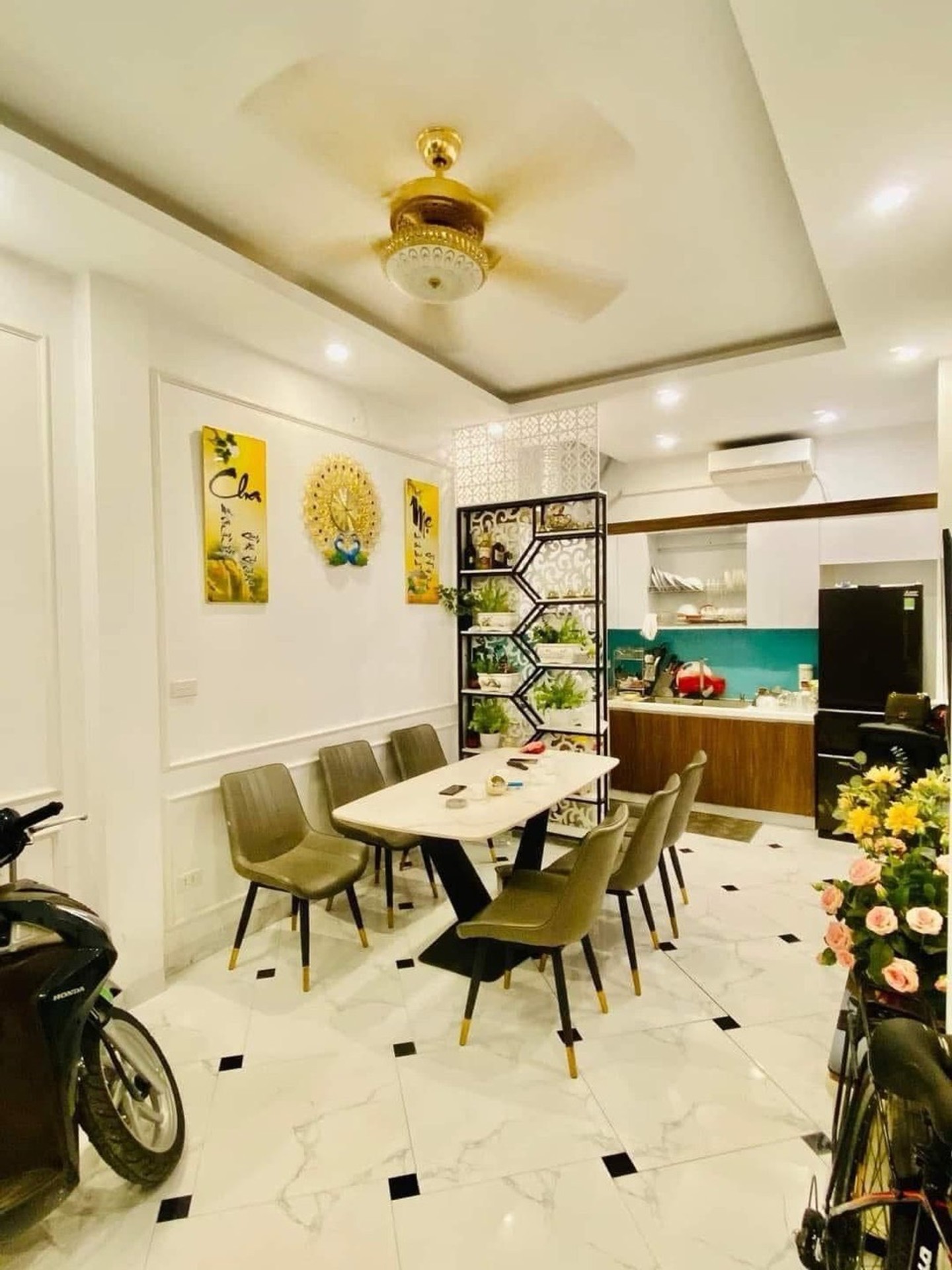 Nhà ngõ thông, tuyệt đẹp, tặng full nội thất, kinh doanh nhỏ cực kỳ hợp lý