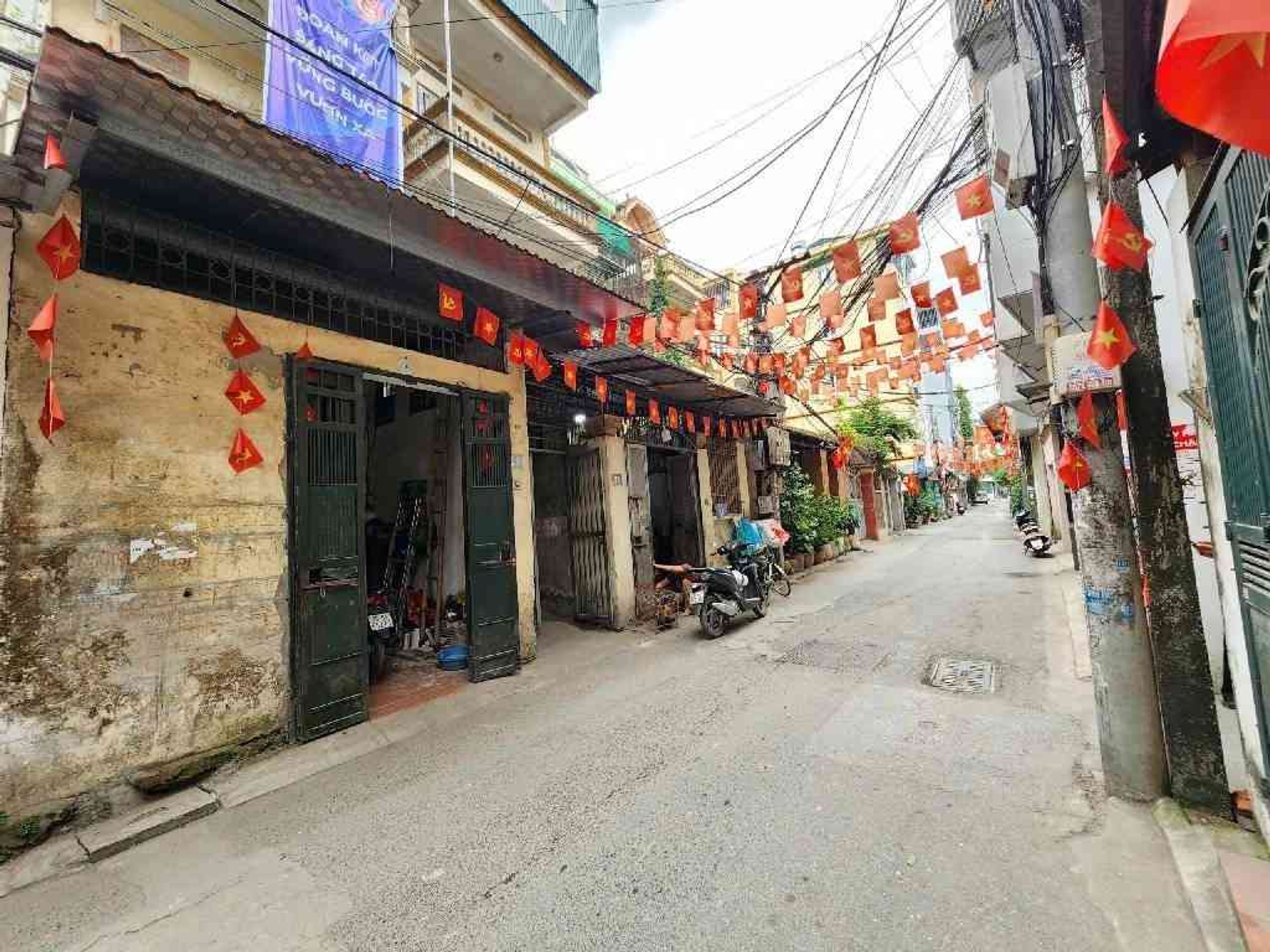 🔥 TÂN MAI – HOÀNG MAI |
100M² – 3 TẦNG – MT 4,5M
GIÁ – NHỈNH 15 TỶ 🔥

🚗 MẶT NGÕ Ô TÔ TRÁNH