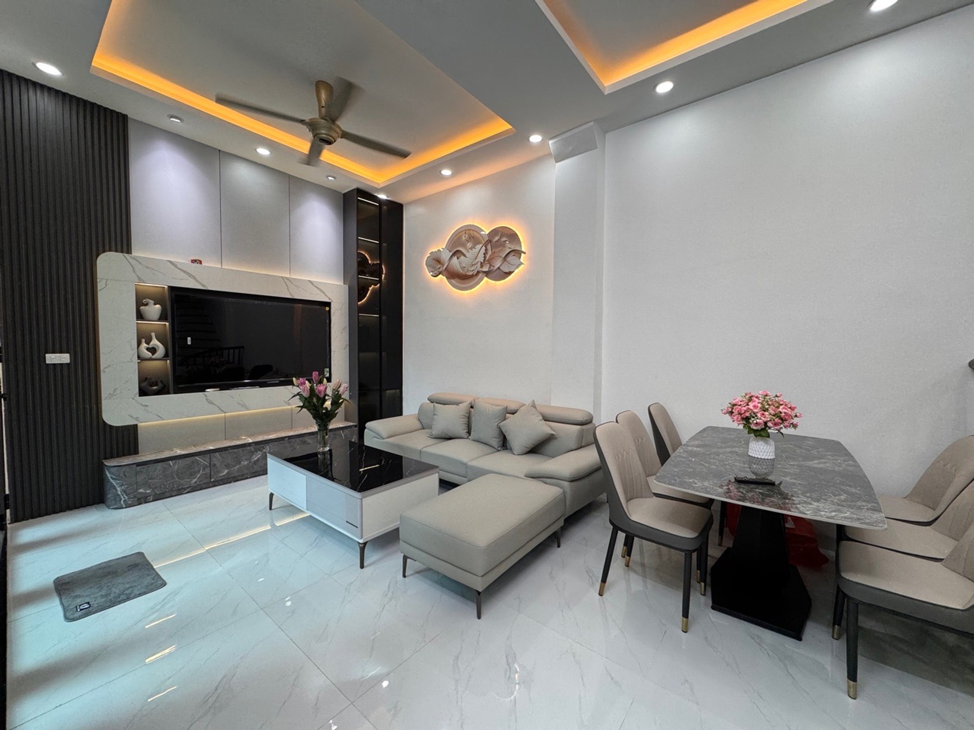 Bán nhà riêng lô góc kiệt rộng gần phố Kim Đồng, diện tích 37m², 5 tầng tiện nghi