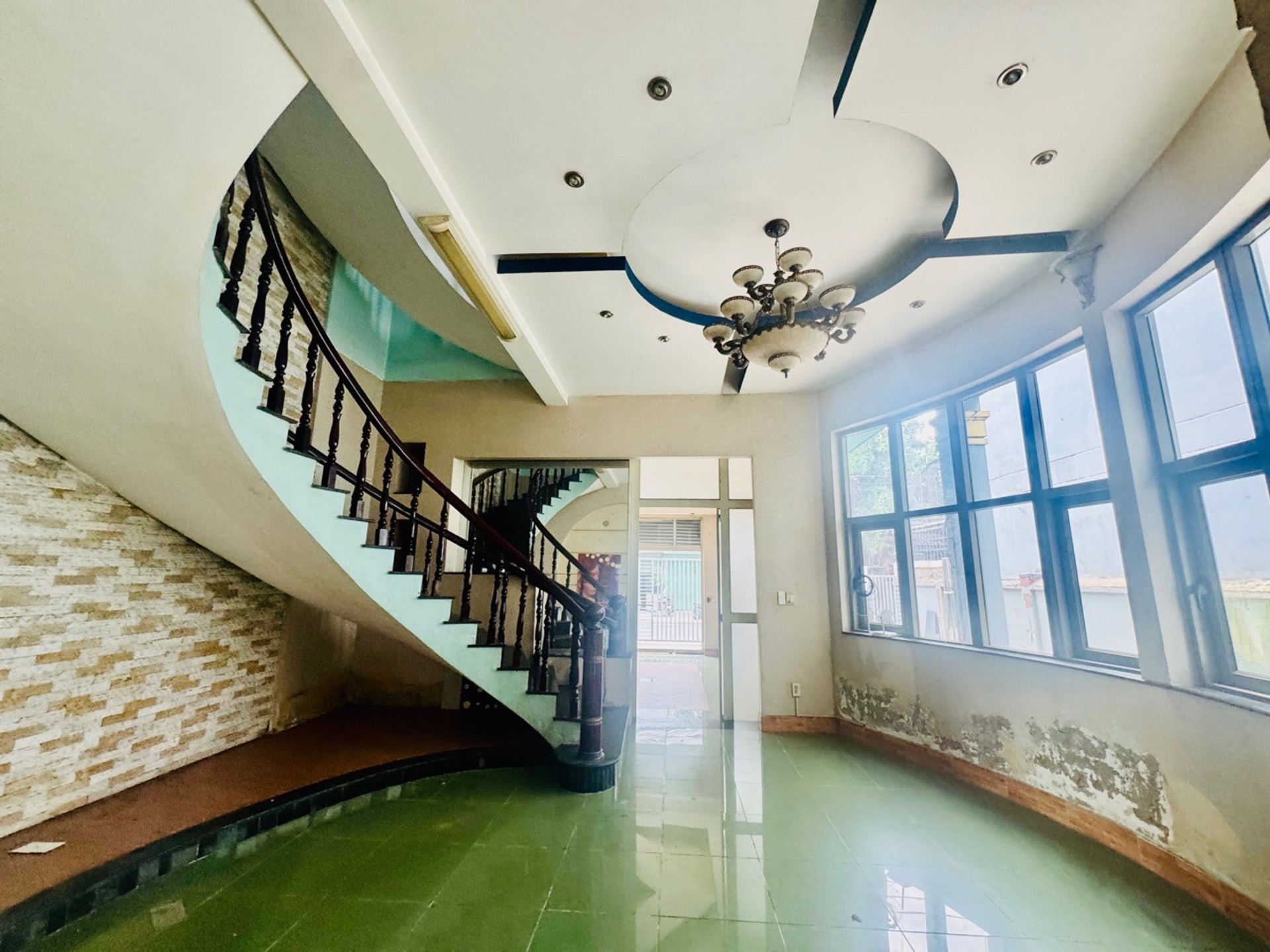 Bán nhà mặt phố đường D23 khu Việt Sing An Phú diện tích 300m2 mặt tiền 10m có sổ