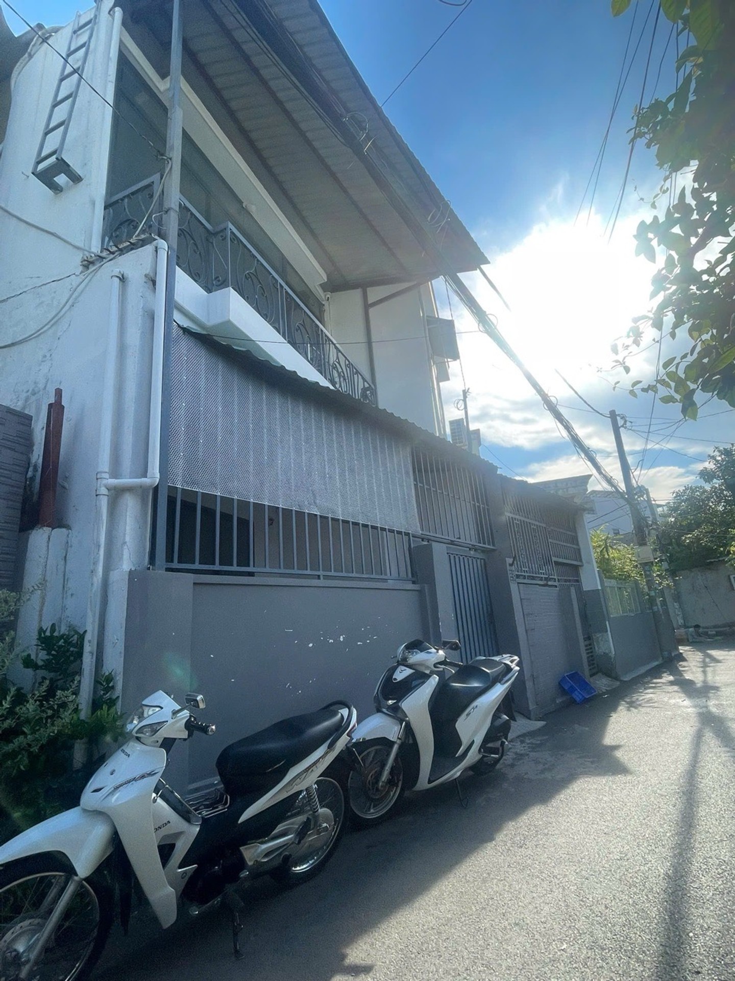 Nhà 2 tầng tiện nghi, hẻm xe hơi tại Tam Phú, Thủ Đức
