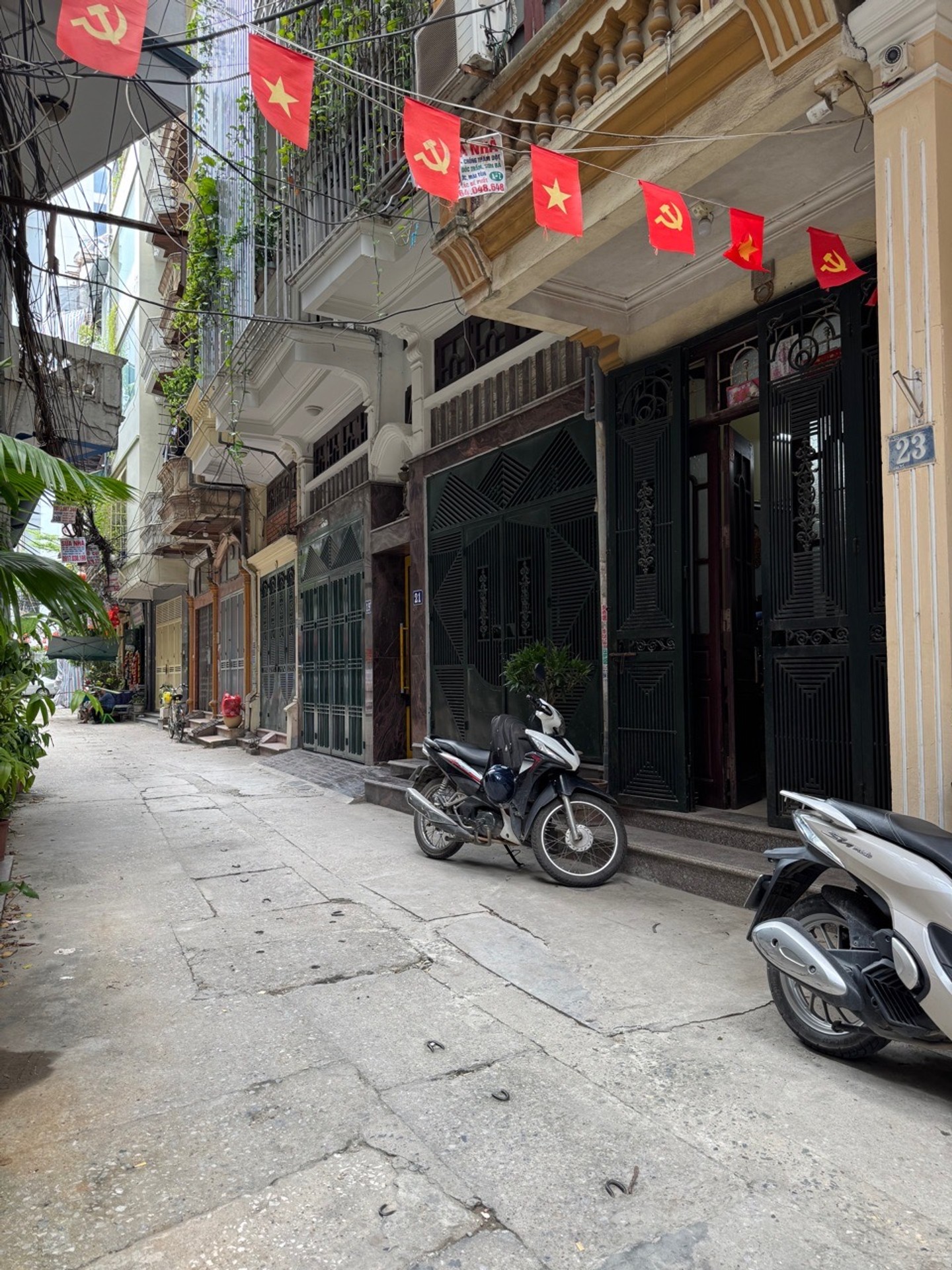 Bán nhà 5 tầng, ngõ rộng, ô tô thông, gần công viên Thủ Lệ