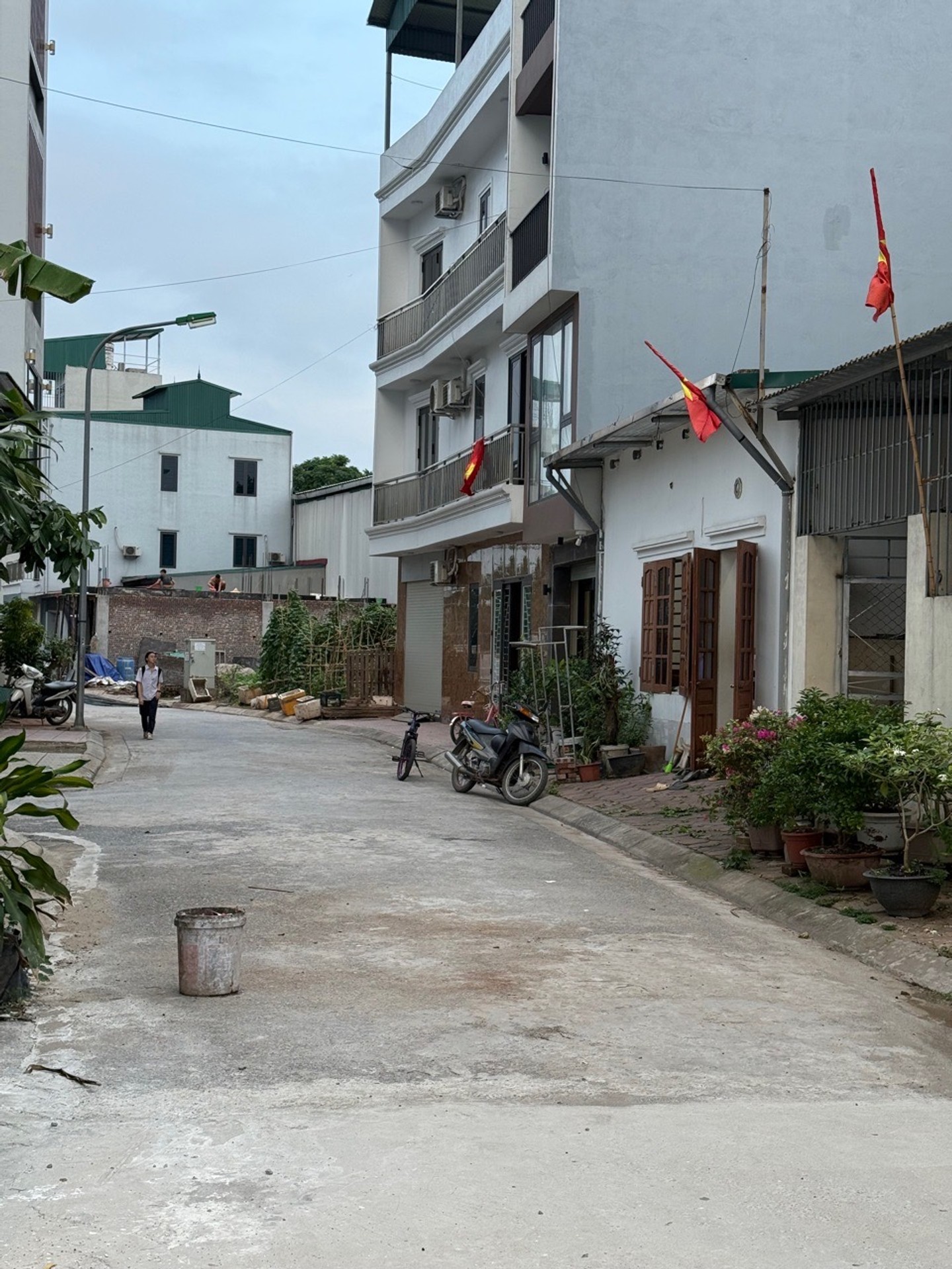 Bán đất ô tô tránh Khu Dân Cư Cự Khối, nở hậu, giá hời