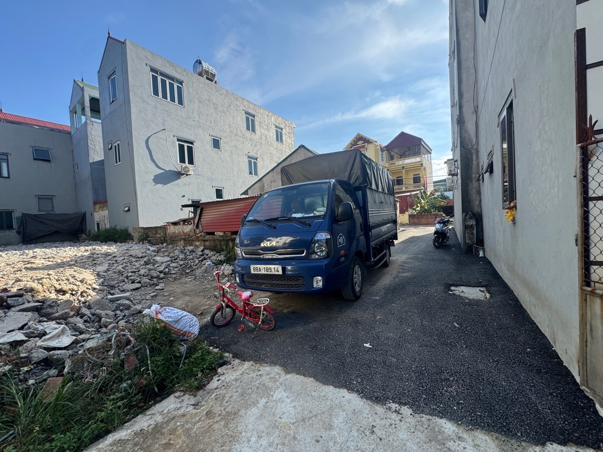 426,8M THƯỜNG LỆ – QUỸ ĐẤT HIẾM, TIỀM NĂNG CAO
🏡 11,8 tỷ – thương lượng khách thiện chí
✅ Đất rộng
