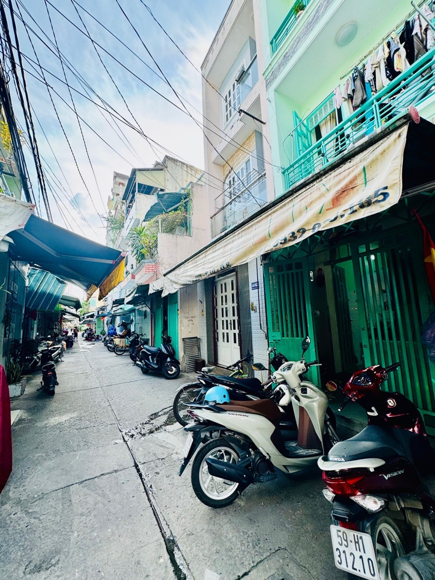 Nhỉnh 5Đ-MT Nguyễn Duy 5 tầng BTCT-40m2-SHR