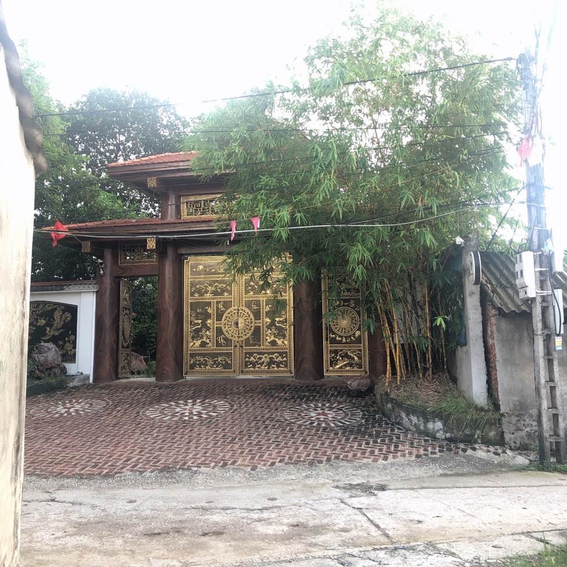 Nhà Lô Góc Ô Tô Đỗ Cửa Tặng Nội Thất Tại Chúc Sơn