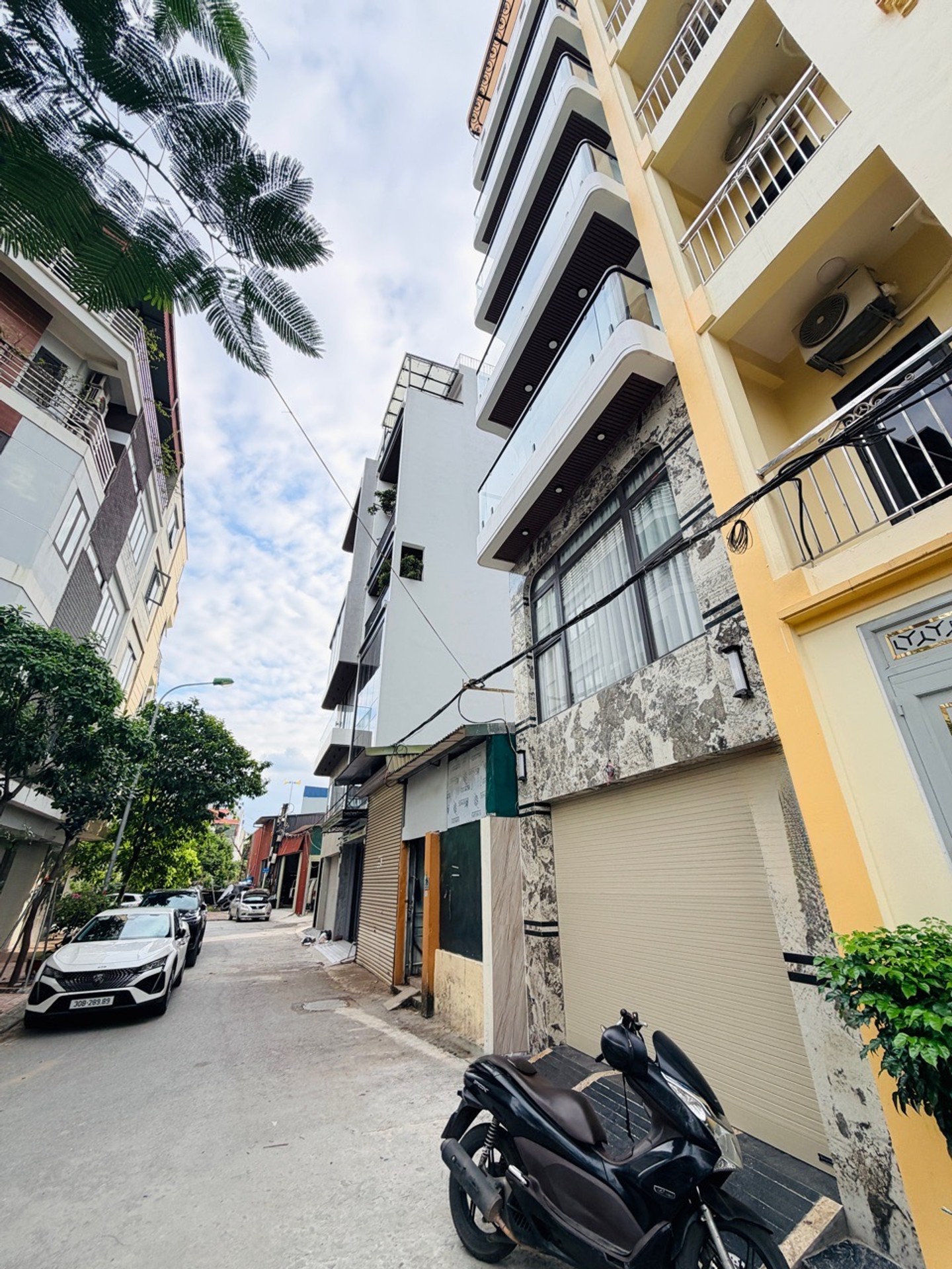 PHÂN LÔ CỔ LINH - SÁT CỔNG HIMLAM - TRƯỚC NHÀ THOÁNG VĨNH VIỄN - VIEW HỒ ĐIỀU HOÀ - KINH DOANH ĐA D