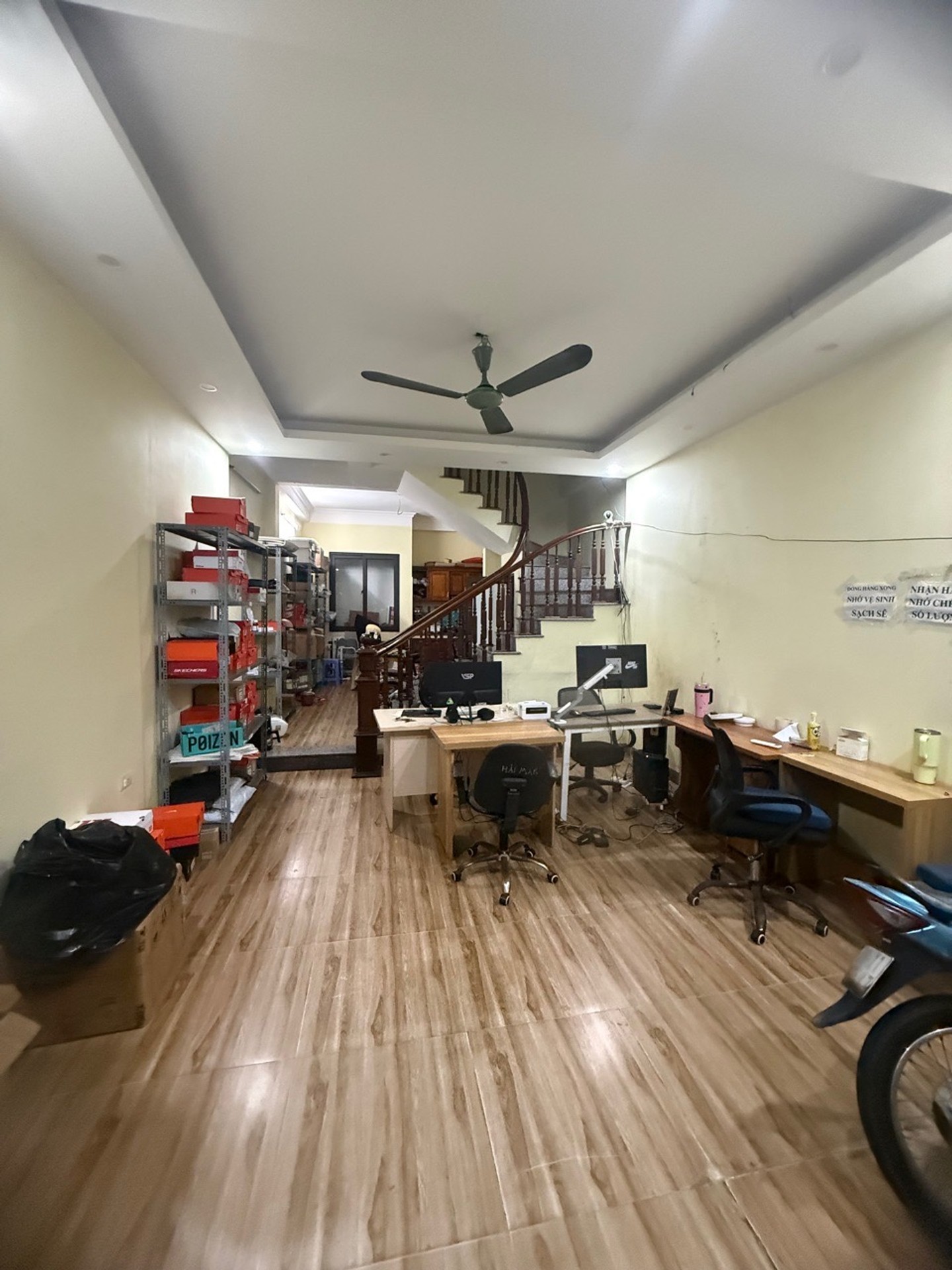 Bán nhà Hoàng Mai-phố Định Công Hạ 54m2 x3tầng. Mt 4.5. ngõ 30m ô tô tránh