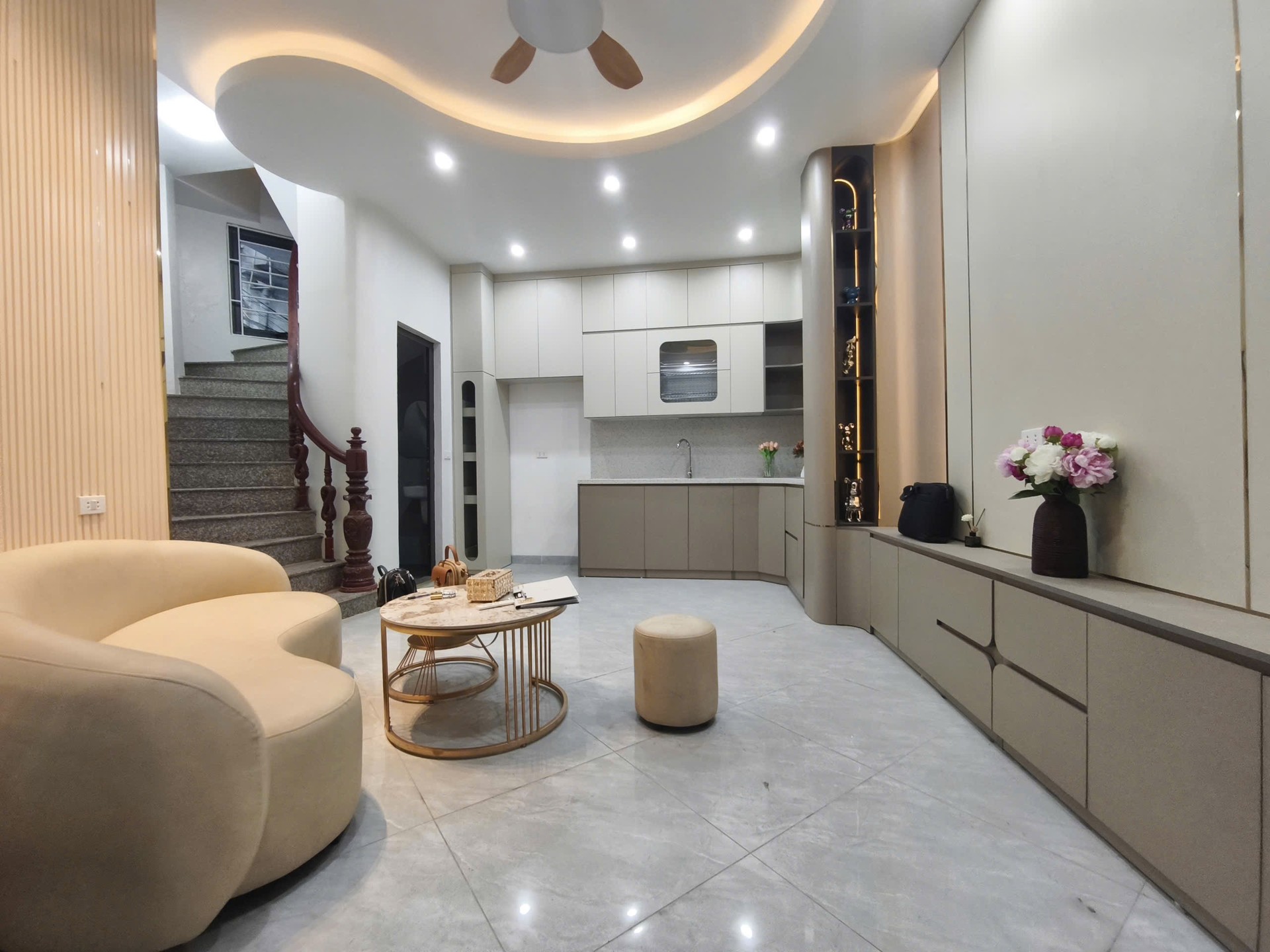 Nhà đẹp Linh Quang - Ngõ thông tiện kinh doanh