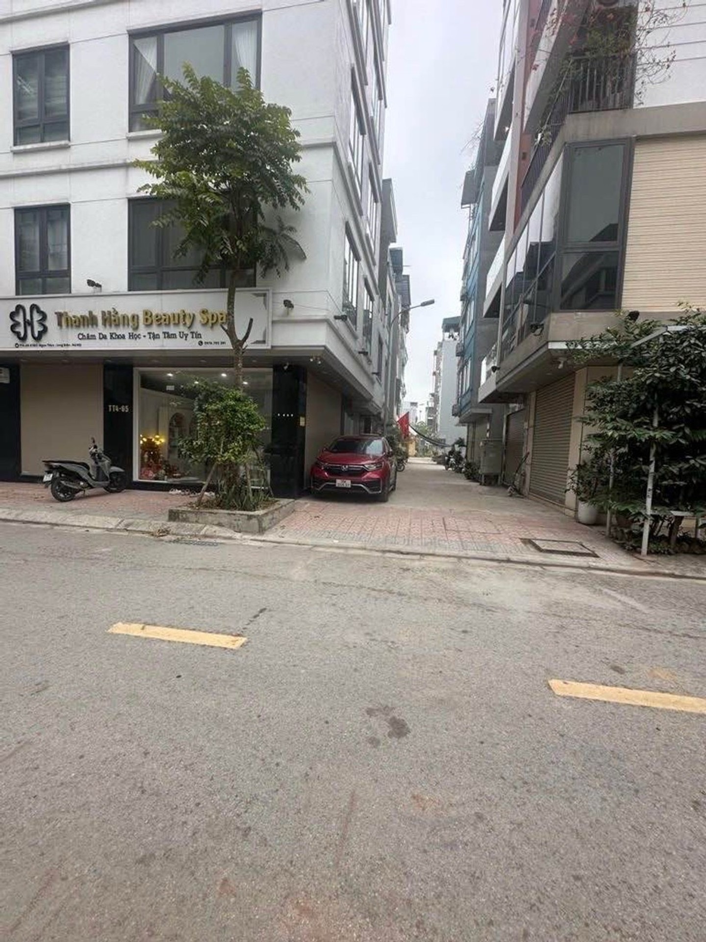 Bán đất 50m2, mặt tiền 5m, ô tô tránh tại Ngọc Thụy