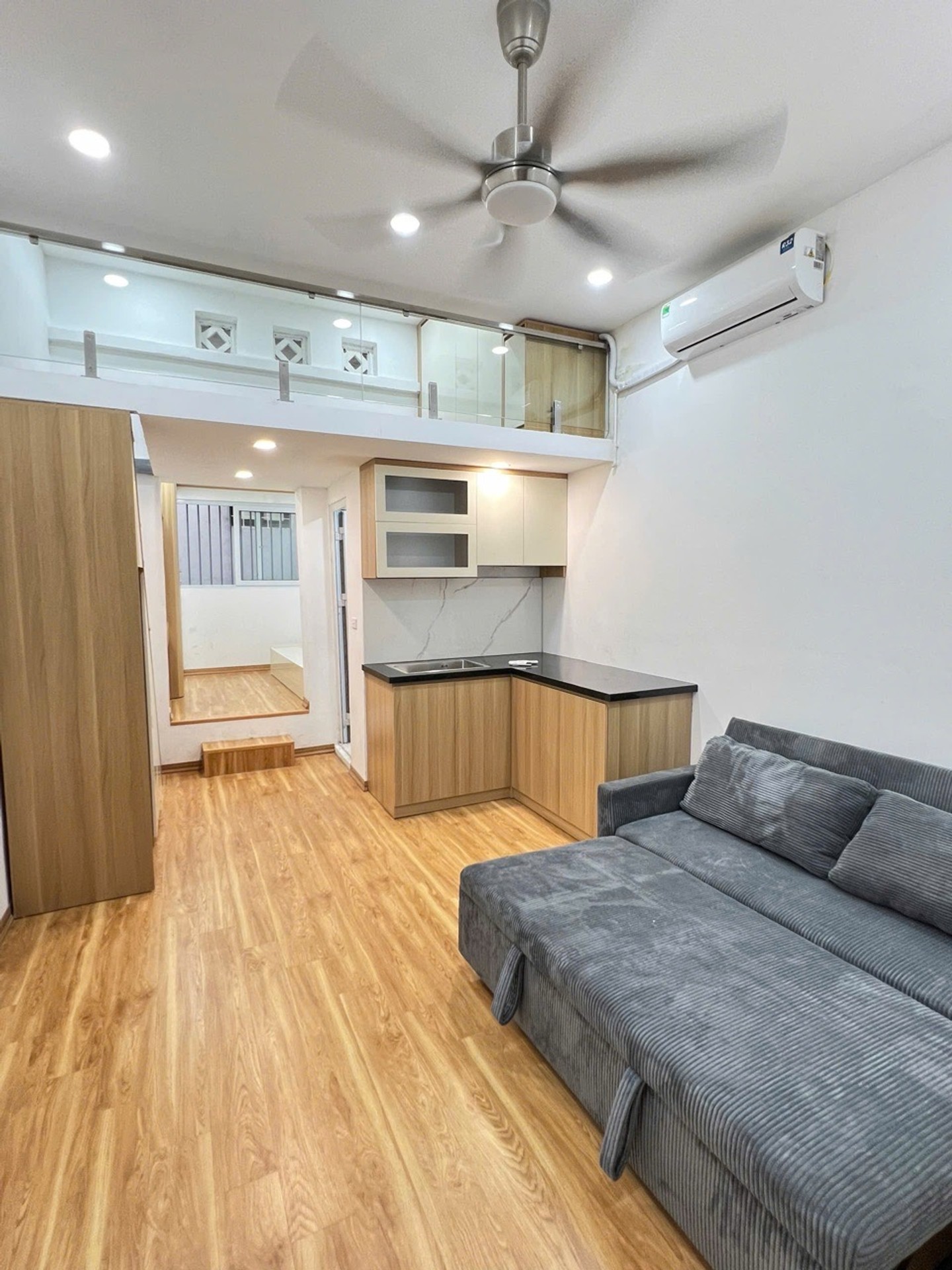 Bán căn hộ tập thể Lò Đúc , 2 phòng ngủ, gần phố cổ / giá tốt/ 0866863387
