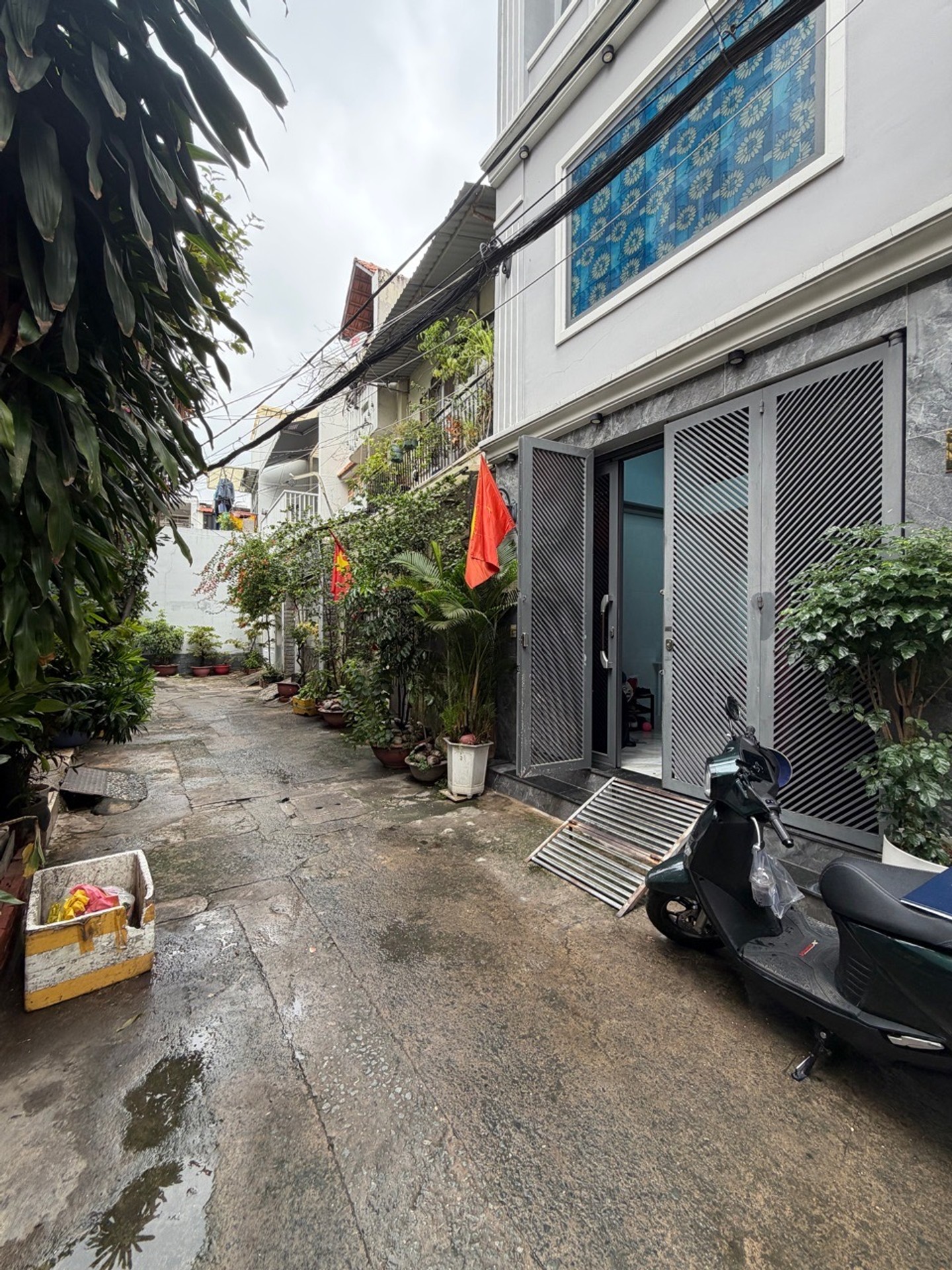 Nhà lô góc 3PN, 3WC mới xây, tiện ích đầy đủ tại quận Gò Vấp