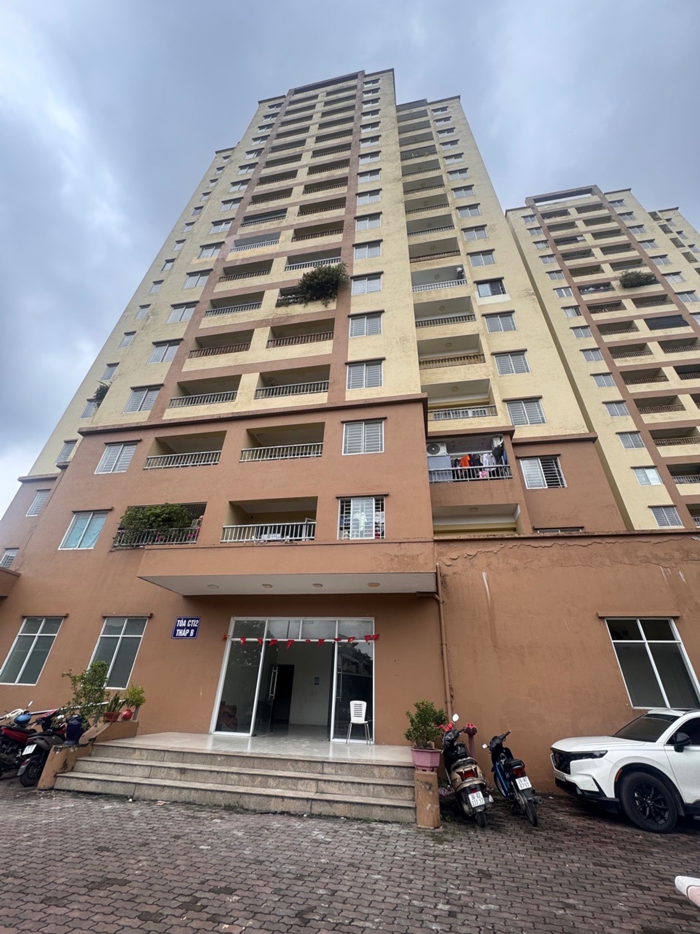 [Tin xác thực] bán rẻ cc 2 phòng ngủ/ 3.85 tỷ/ view hồ/ hoàng mai/ 0866863387