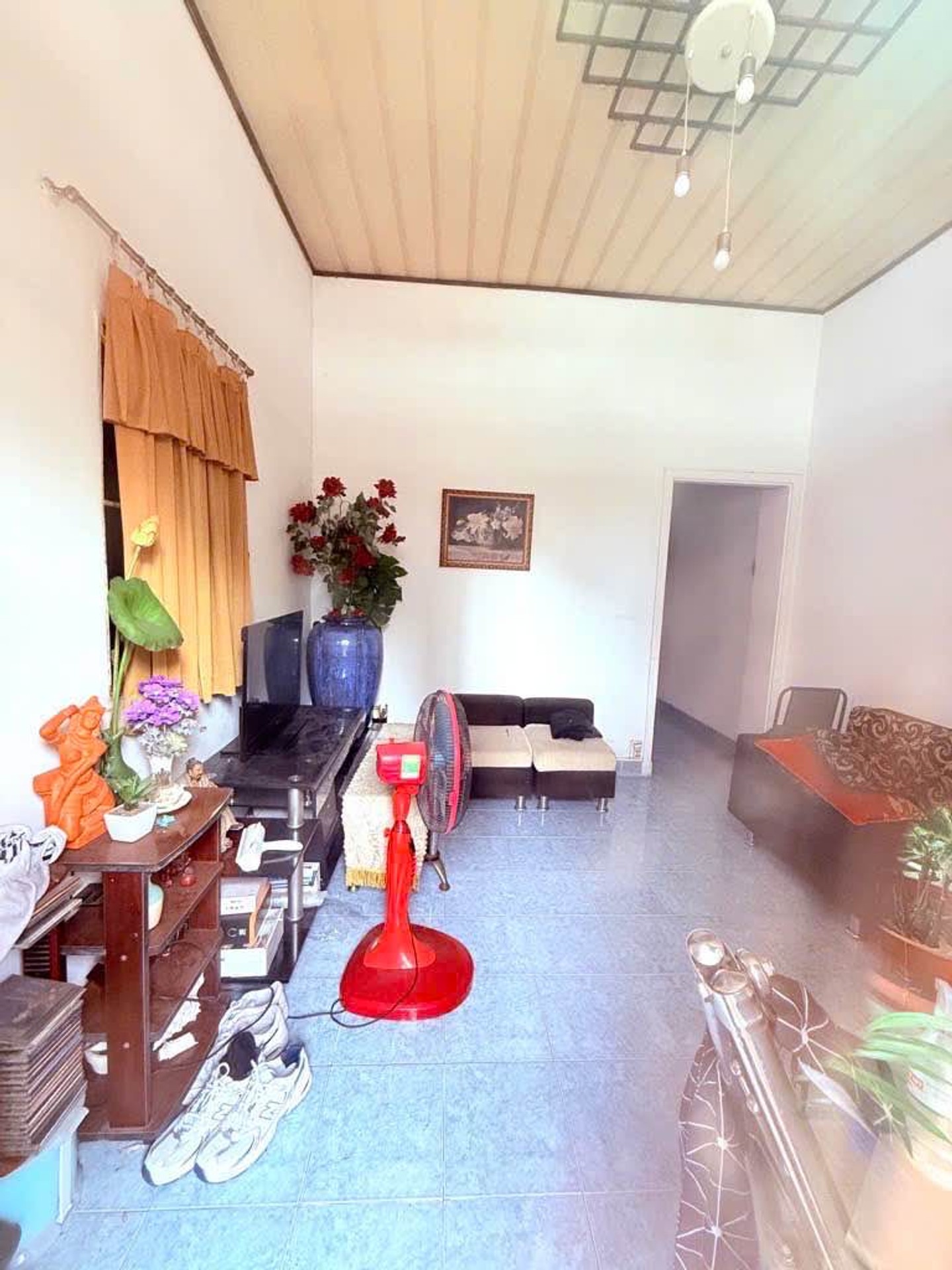 Nhà hẻm xe hơi tránh nhau, gần trung tâm quận, giá 7.5 tỷ