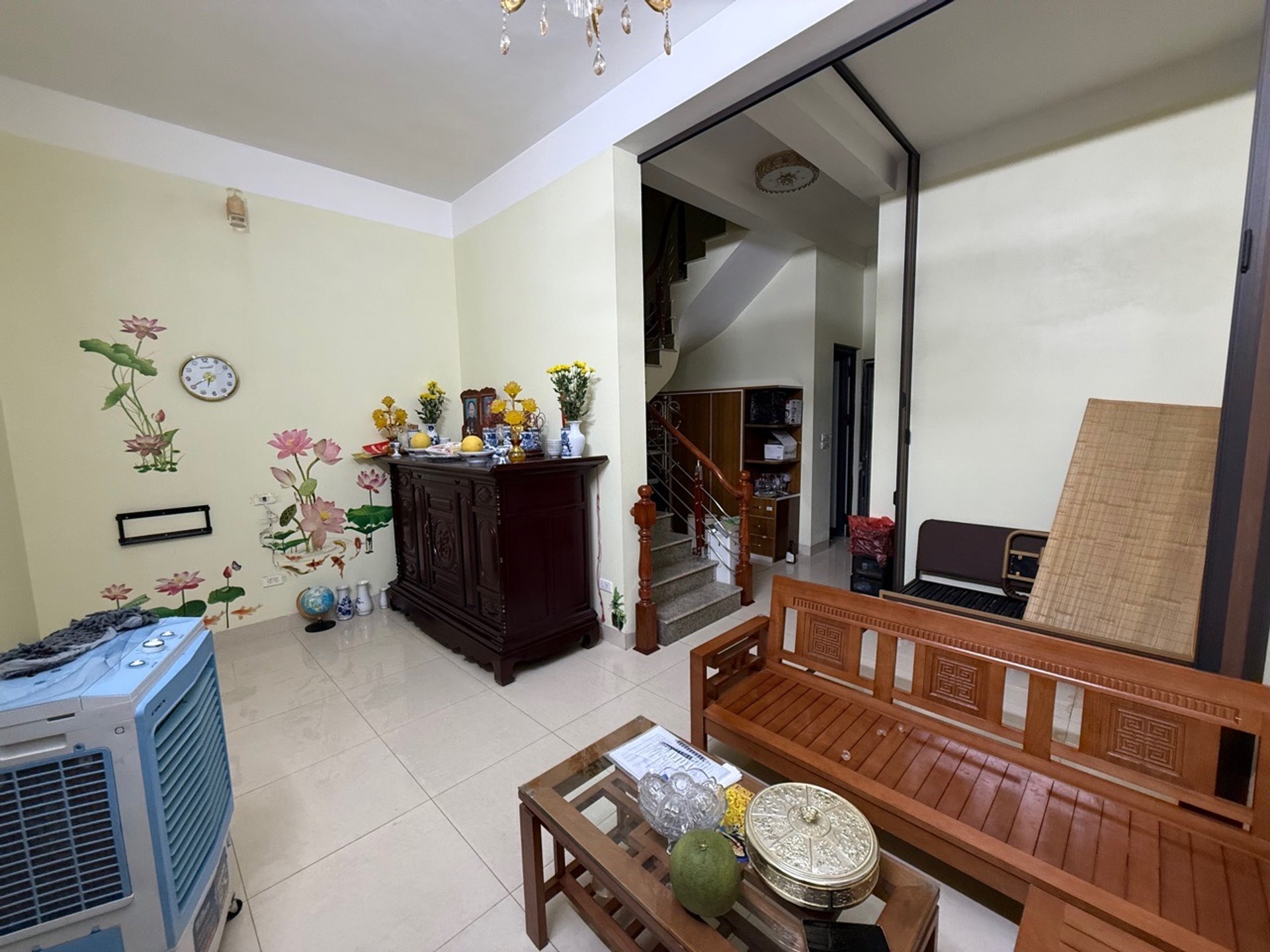 Nhà 2 mặt thoáng trung tâm phường Việt Hưng, 5 phòng ngủ rộng rãi