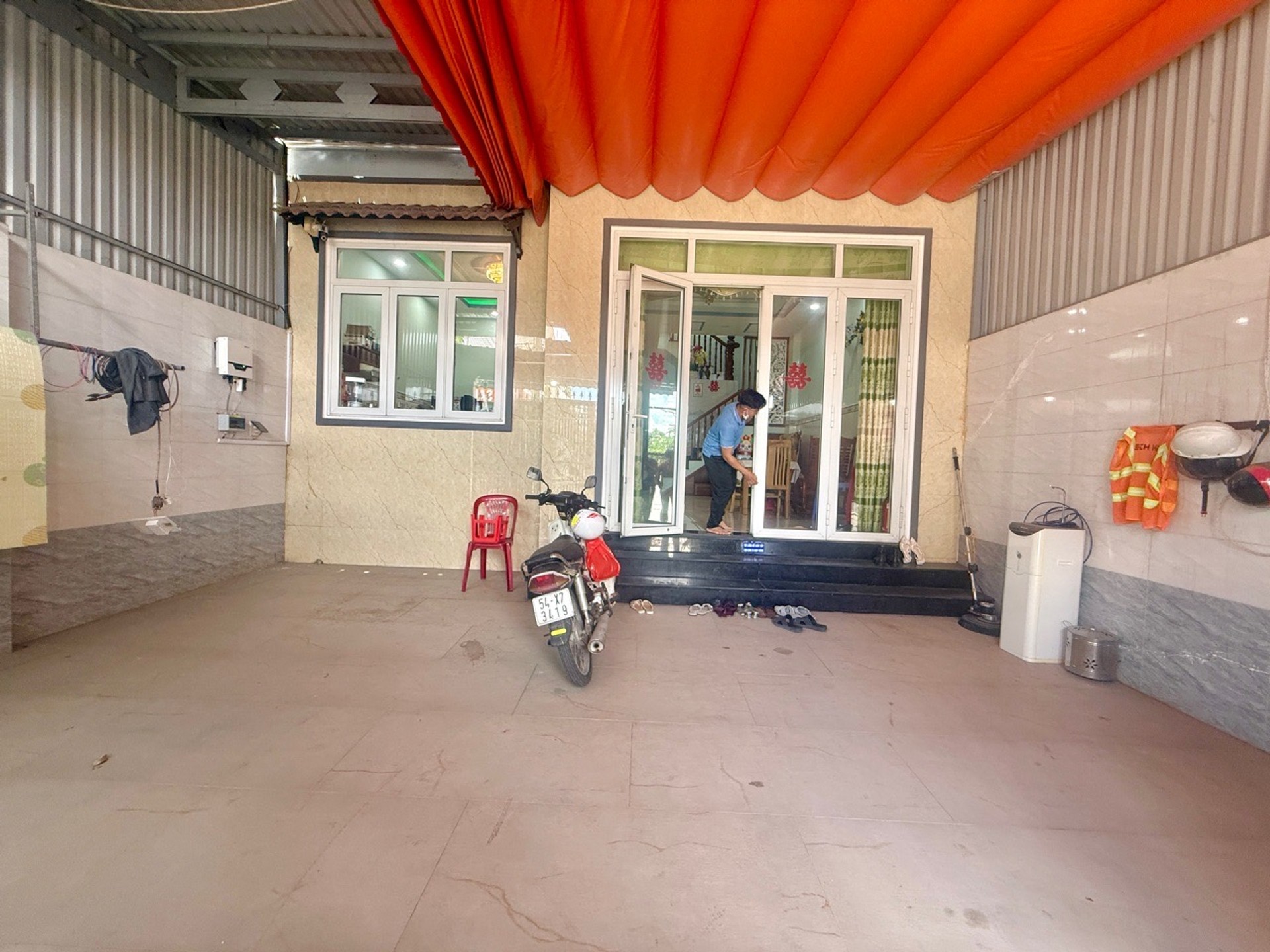 Bán nhà mặt phố 3 tầng diện tích 105m2 mặt tiền 7m tại phường Tam Bình