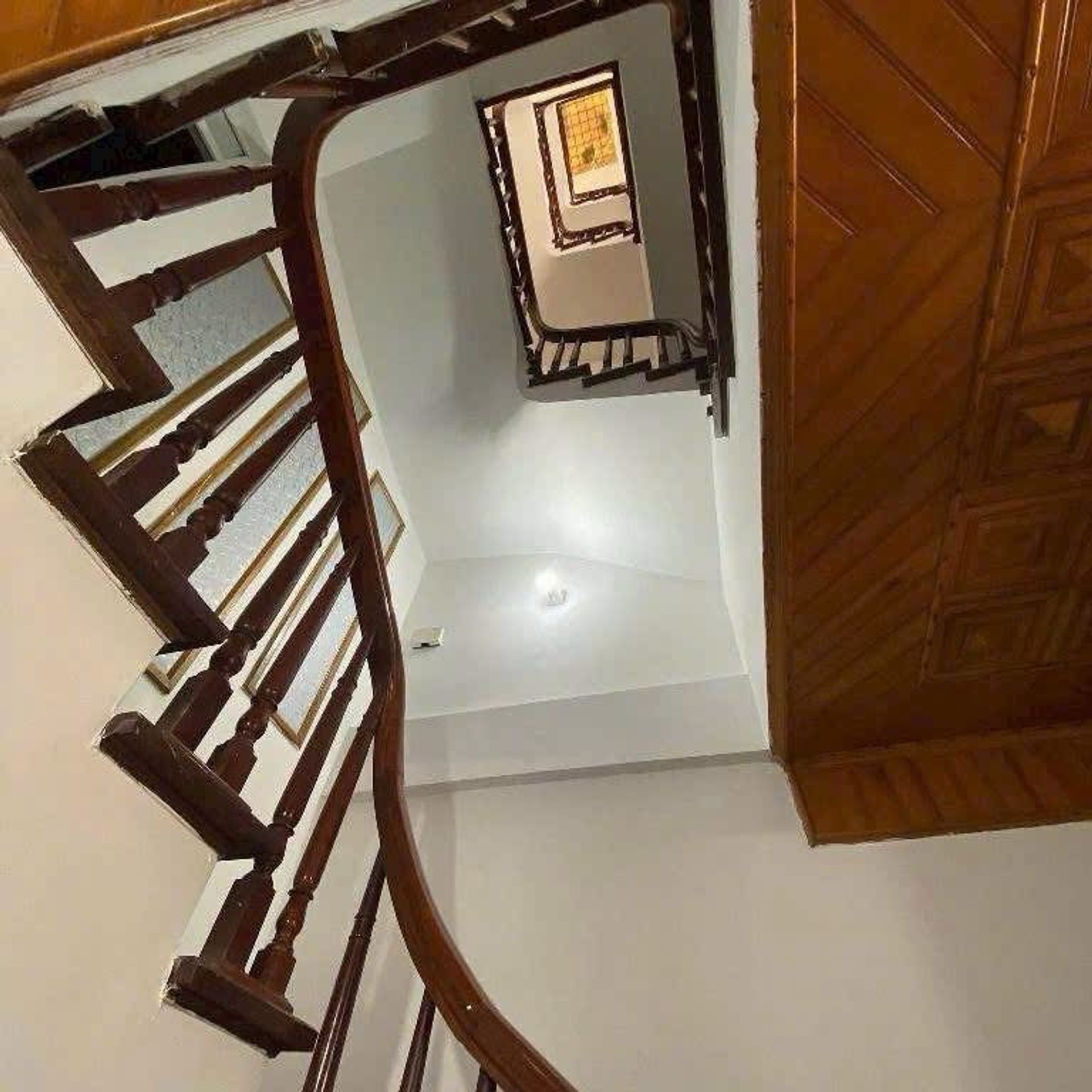 🔥 TÂN MAI – HOÀNG MAI | Ô TÔ VÀO NHÀ – NGÕ THÔNG – KINH DOANH TỐT 🔥
✅ DT 44/50m² – 5 tầng – 8 ph
