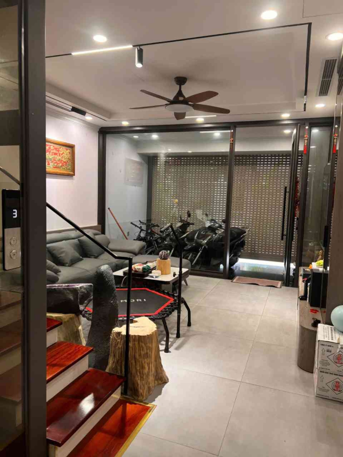 Bán nhà 6 tầng thang máy tại trung tâm Bồ Đề, diện tích 71.7 m²