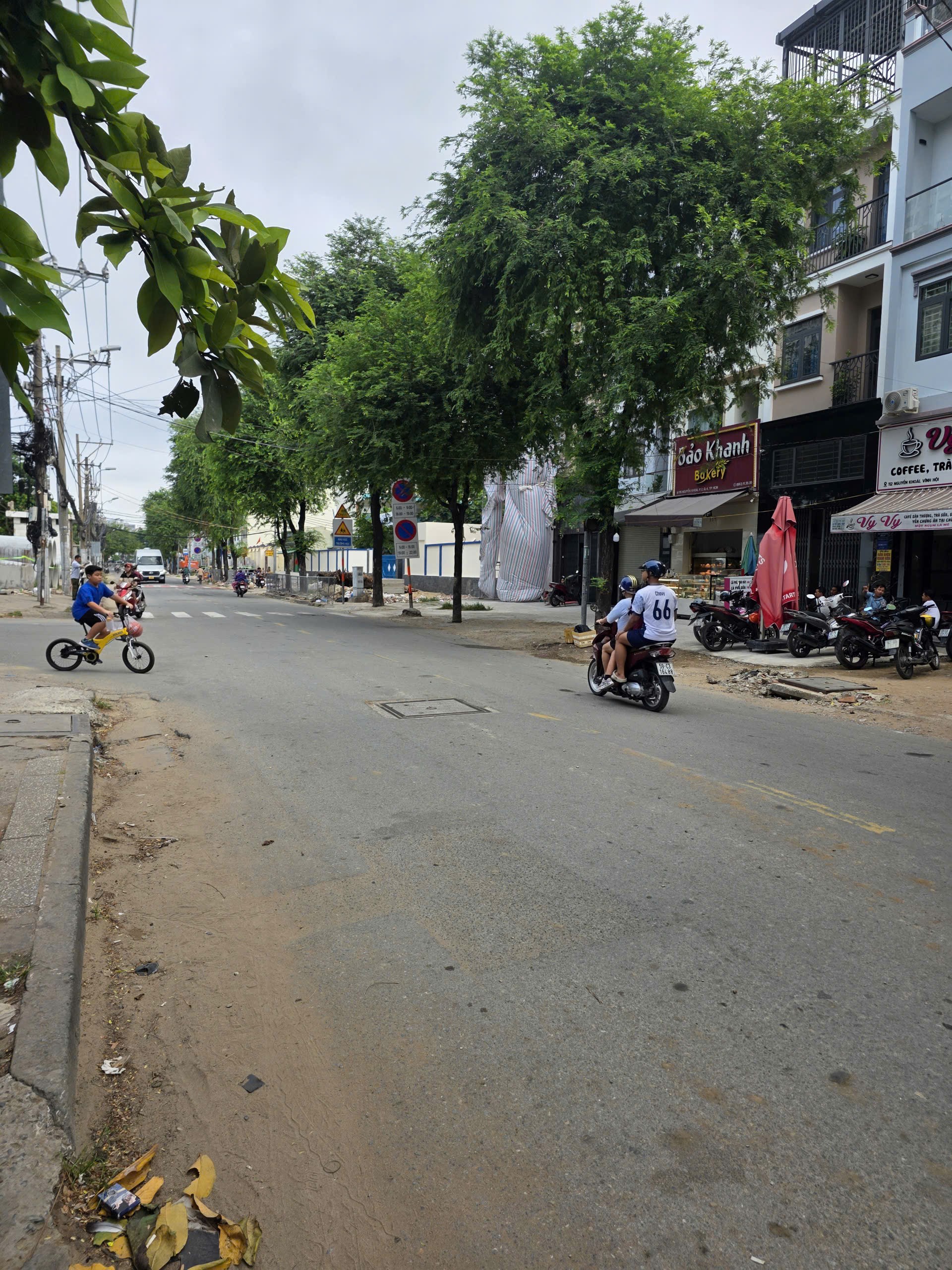 Bán đất tặng nhà, 112m2, ngang 7, sổ đẹp nở hậu, chỉ nhỉnh 6 tỷ.