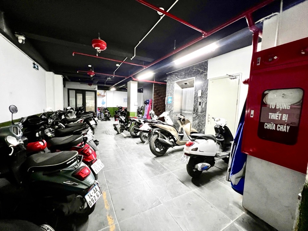 Bán chung cư mini 6 tầng thang máy Quan Hoa, Cầu Giấy, 125.8 m2, dòng tiền cho thuê ổn định