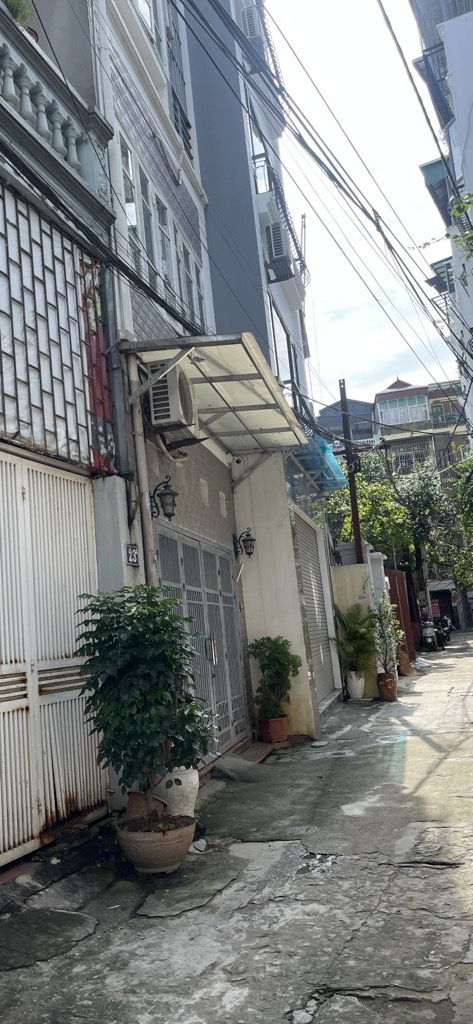 Nhà 4 tầng mặt ngõ ô tô Bồ Đề, gần hồ và tiện ích
