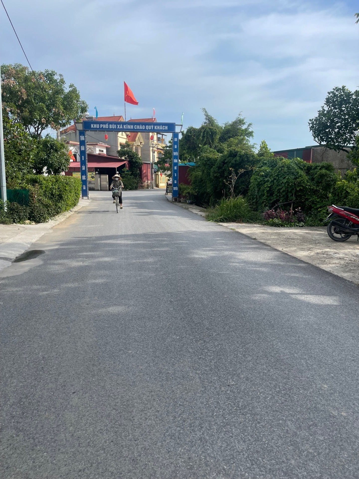 Biệt thự riêng biệt tại Bùi Xá với thiết kế đẳng cấp và không gian rộng mở