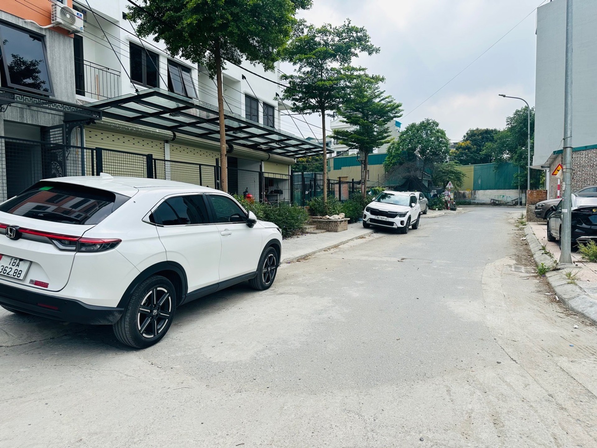 Nhà 7 Tầng Thang Máy, Ô Tô Đỗ Cửa Tại Thành Công