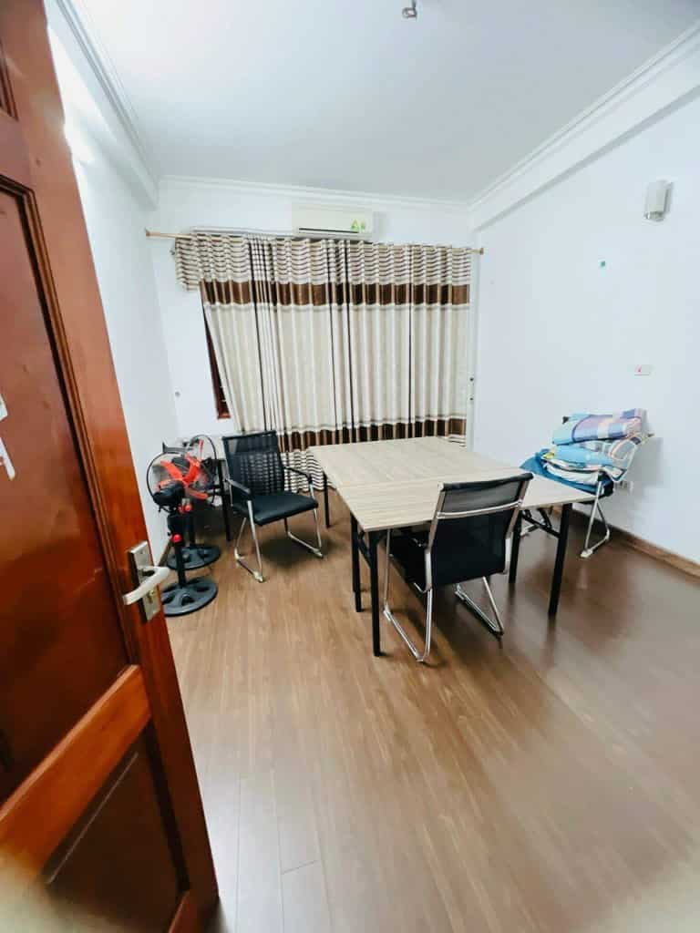 Bán đất 50m2 mặt tiền 4m KĐT Văn Khê, giá cực tốt