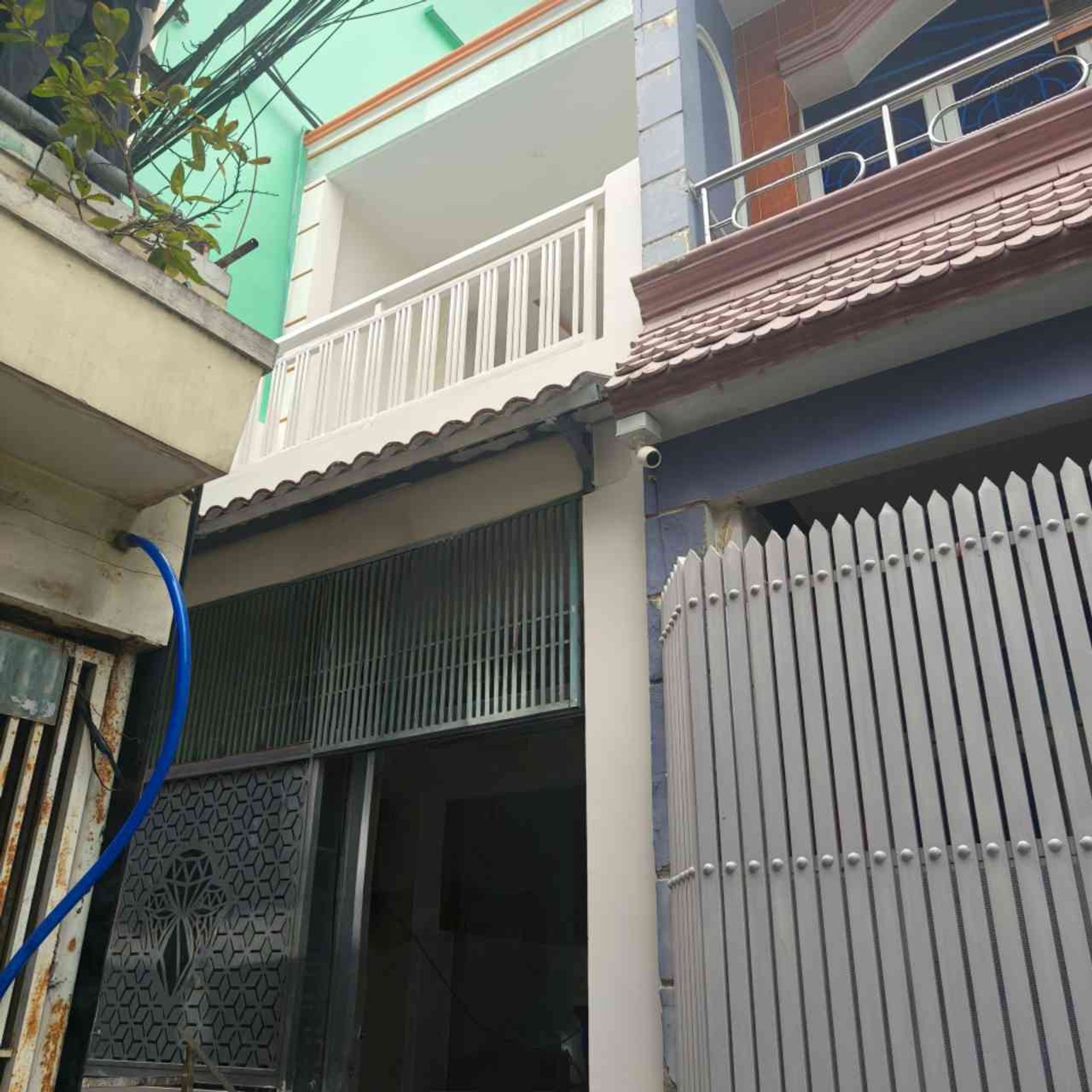 Nhà mới 2 tầng 22m2 gần cầu Chà Và-2PN - SHR