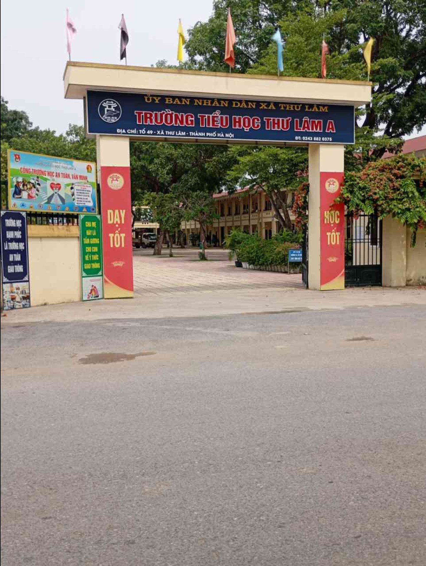 Bán nhà mặt phố 3 tầng, 40m2, ô tô vòng quanh tại Kim Thư Lâm