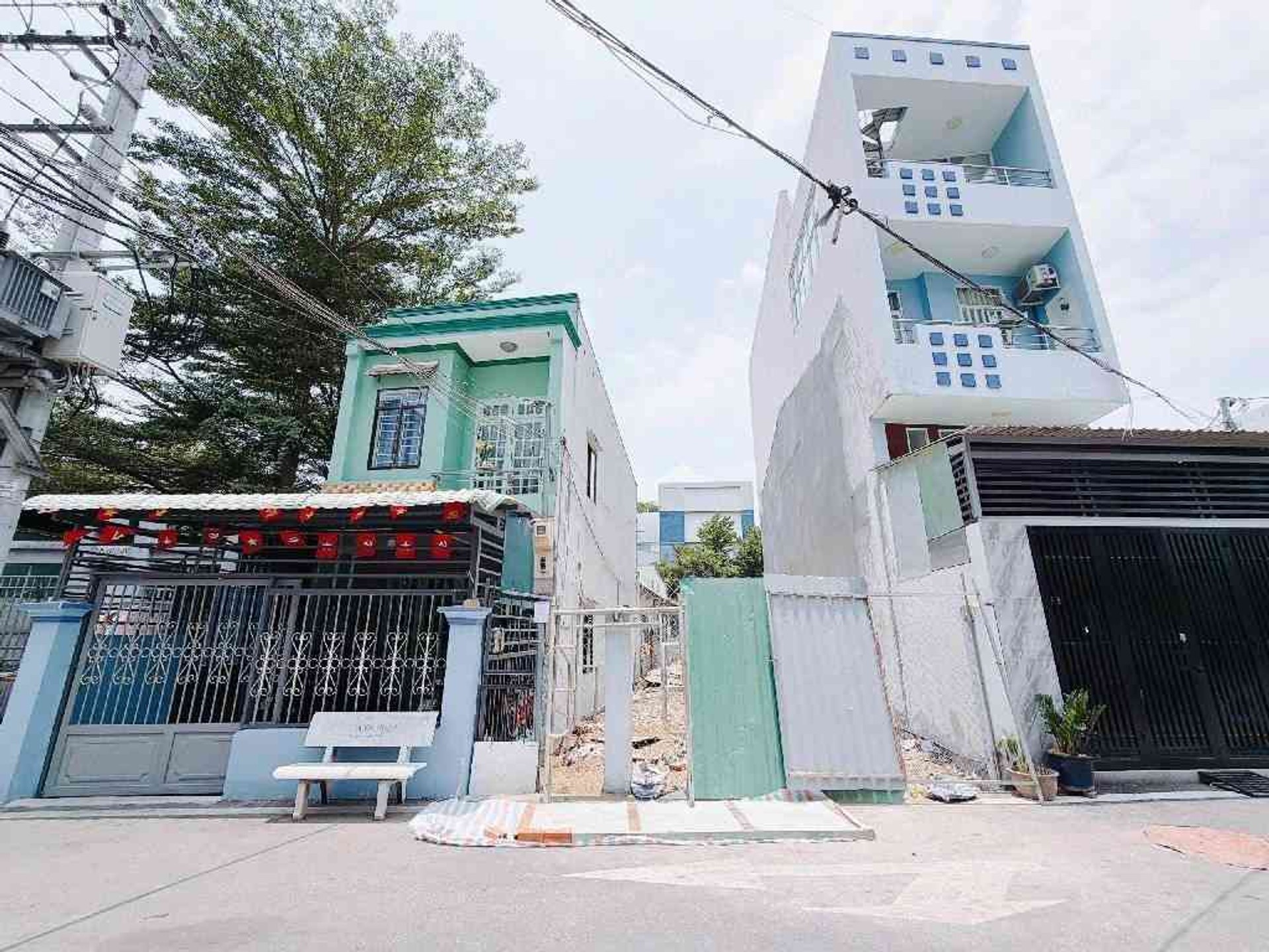 🔥 ( QUẬN 7 ) ĐẤT KDC TÂN THUẬN – 71,8M² – SHR –
👉 GIÁ 13,5 TỶ
📐 4,8m x 16, 5m