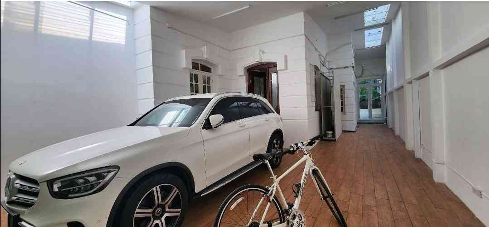 Bán nhà mặt phố diện tích lớn tại quận Tân Bình