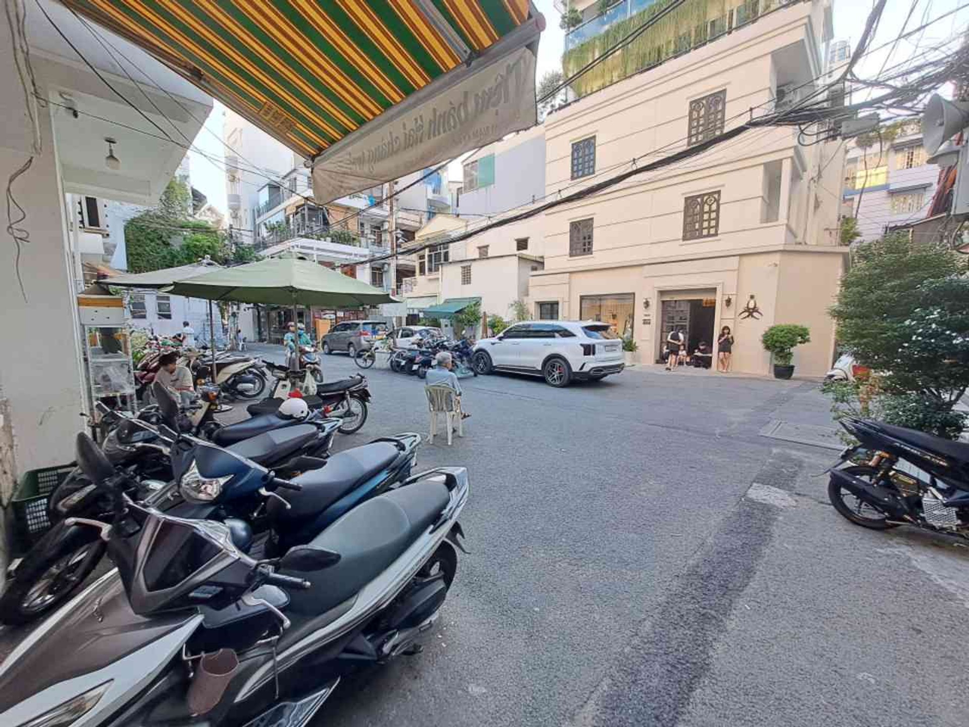 Bán nhà riêng 2 tầng 2 phòng ngủ ở trung tâm Quận 3, giá 6.8 tỷ