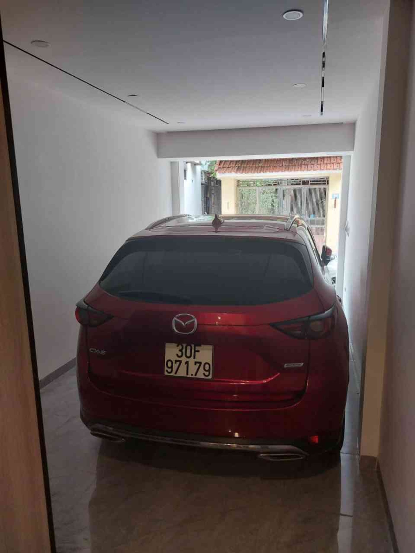 Nhà 6 tầng thang máy ô tô vào, gần công viên, gần Aeon, phố Huỳnh Tấn Phát Long Biên. Giá nhỉnh 14