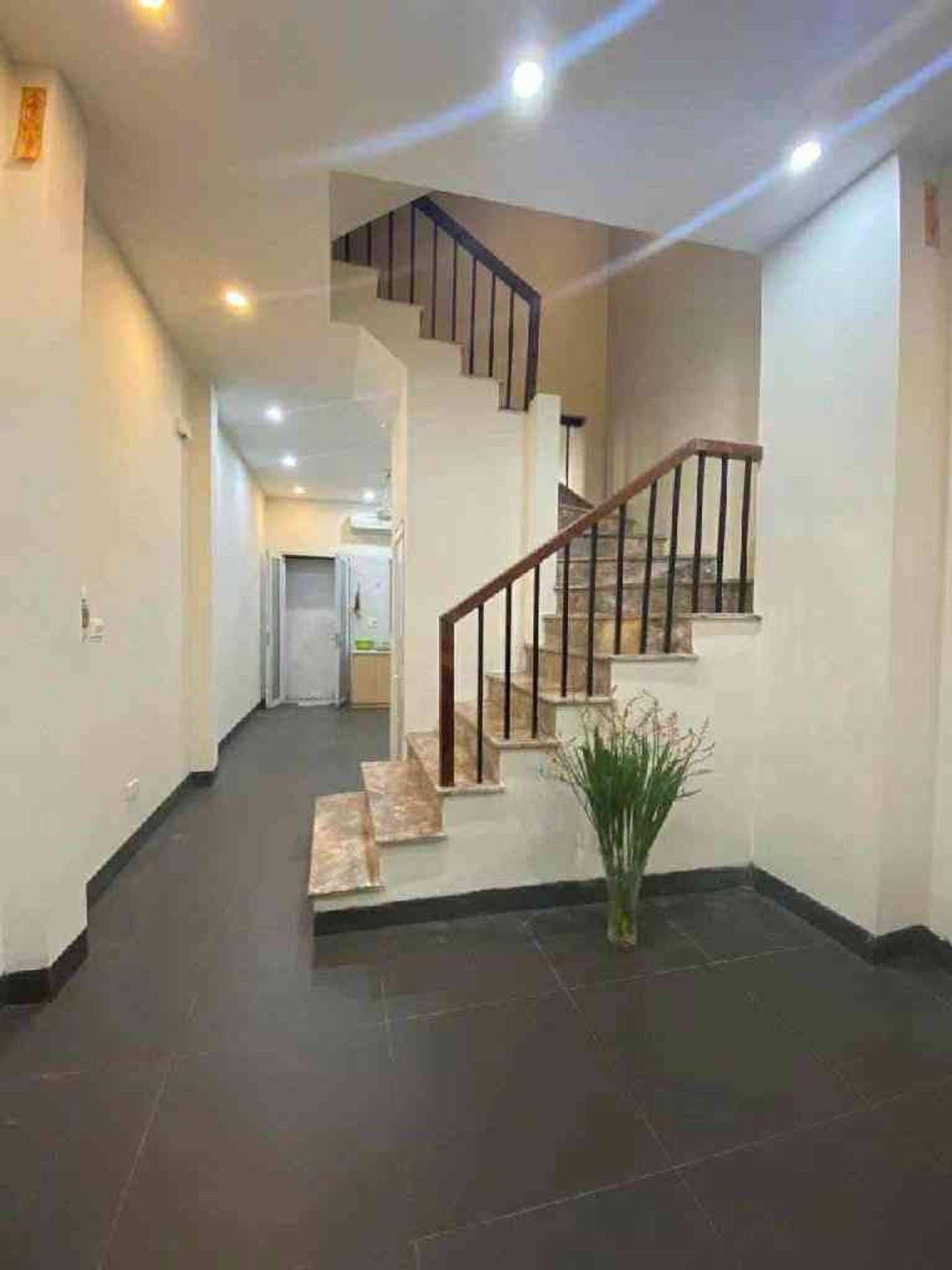Hai bà Trưng - Yên lạc nhà 4 tầng ô tô đỗ cửa -11,5tỷ