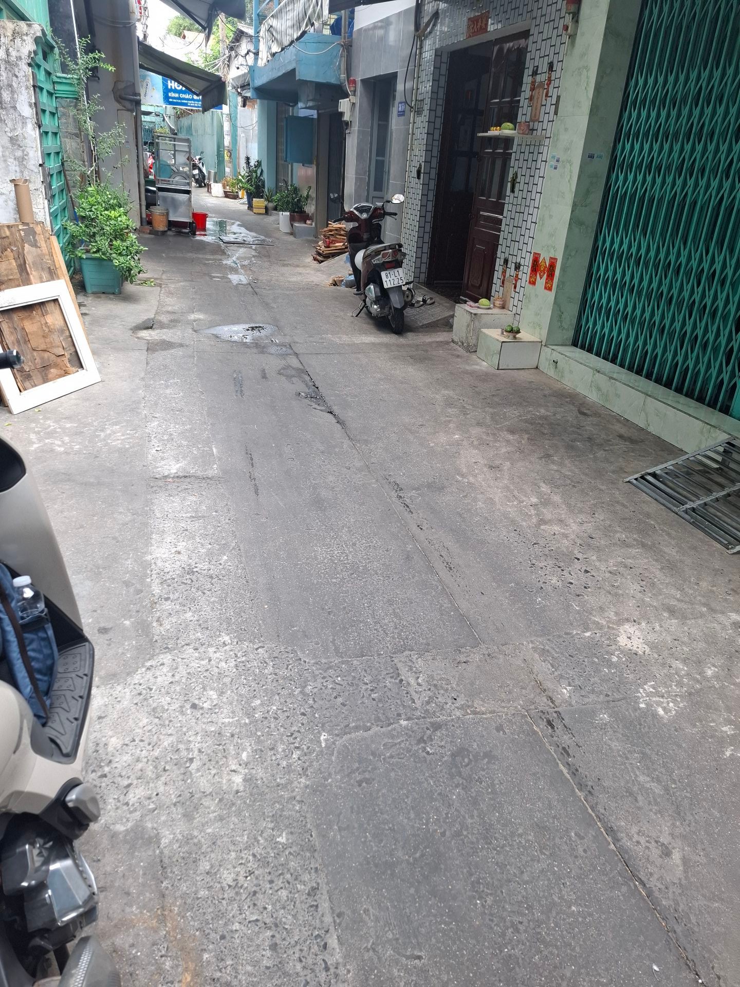 Bán nhà riêng 2 tầng diện tích 153 m2 tại quận trung tâm, pháp lý rõ ràng