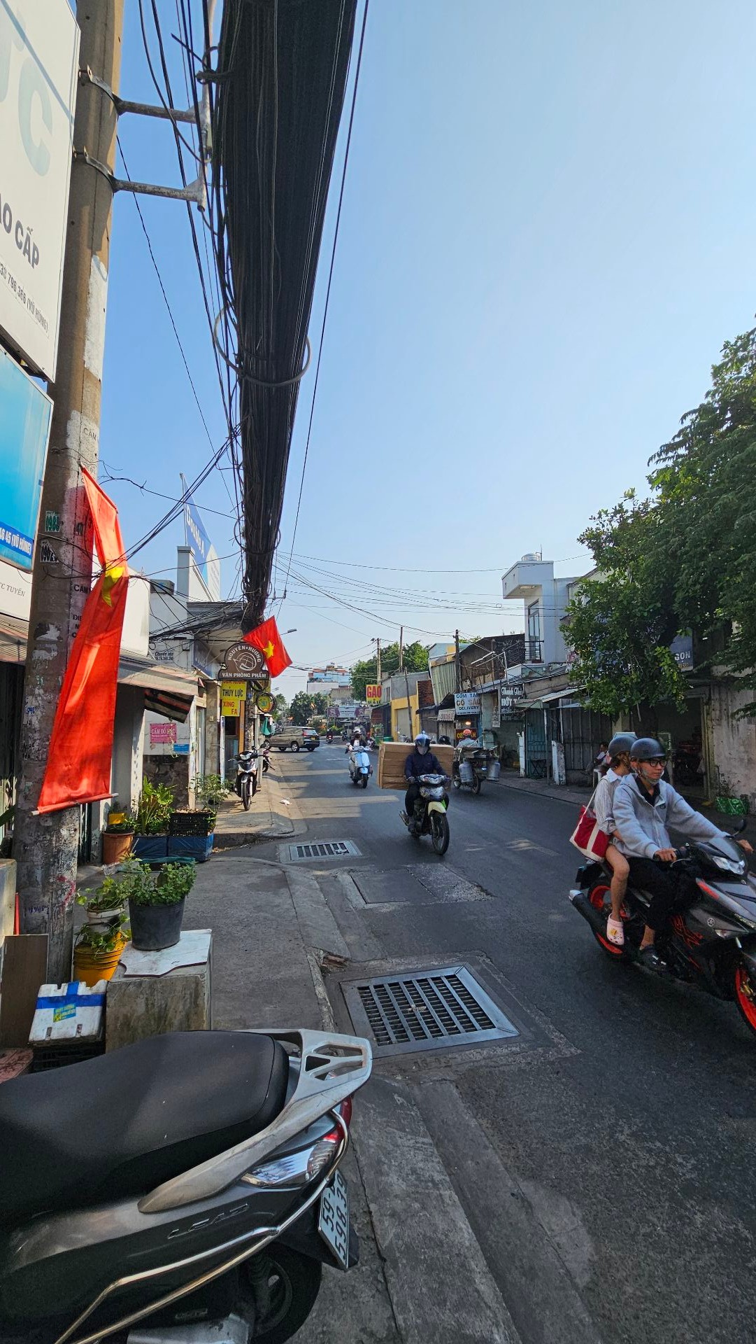 Nhà mặt phố kinh doanh sầm uất tại quận An Dương Vương, diện tích rộng 56.8 m2