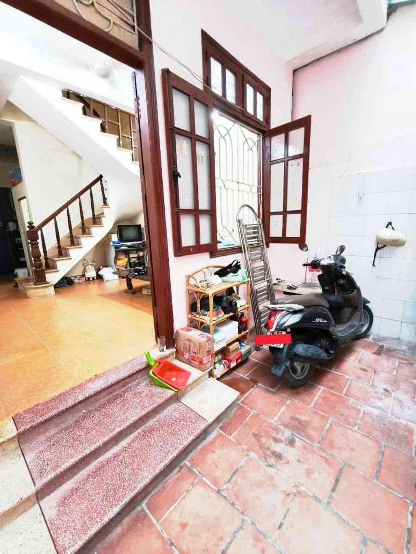 Bán nhà 3 tầng mặt ngõ rộng tại Thụy Khuê, diện tích 43m²